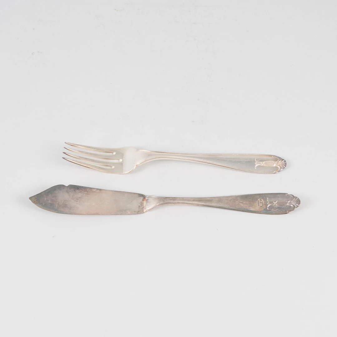 FISKBESTICK, 12 + 12 del, Nysilver, Modell Vasa, delvis monogram.