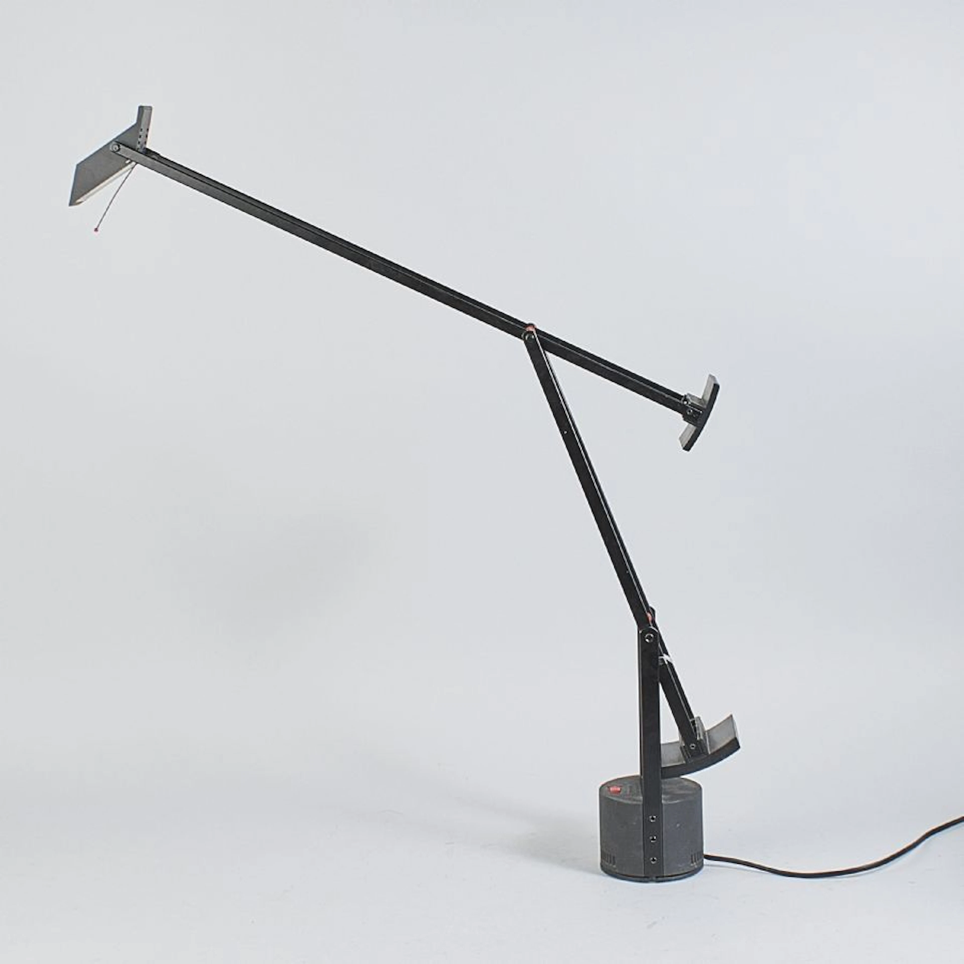 Bordslampa, Artemide Tizio