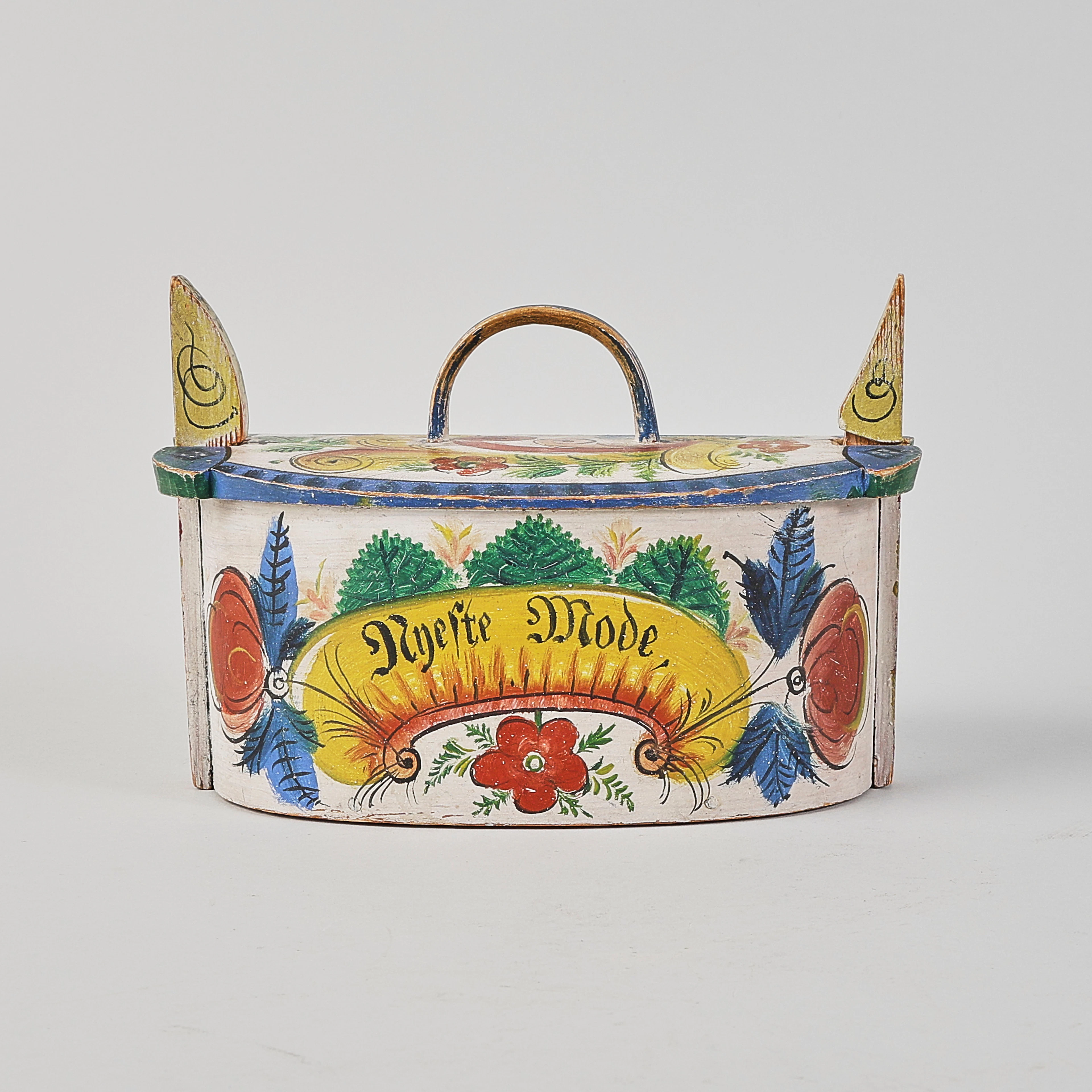 SVEPASK, Norge, 1800-tal, bemålat trä.