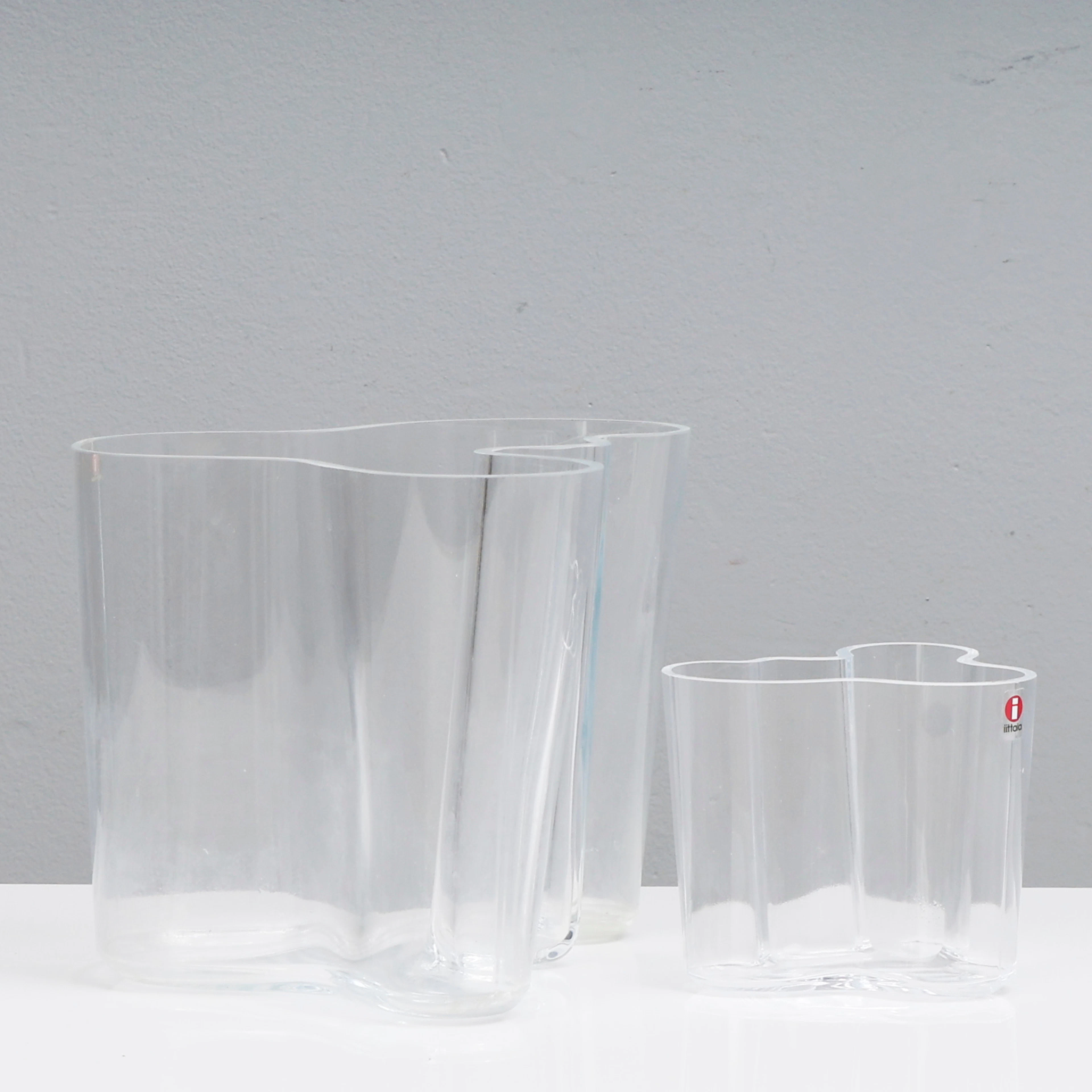 ALVAR AALTO. Vaser, två st, "Savoy", iittala.