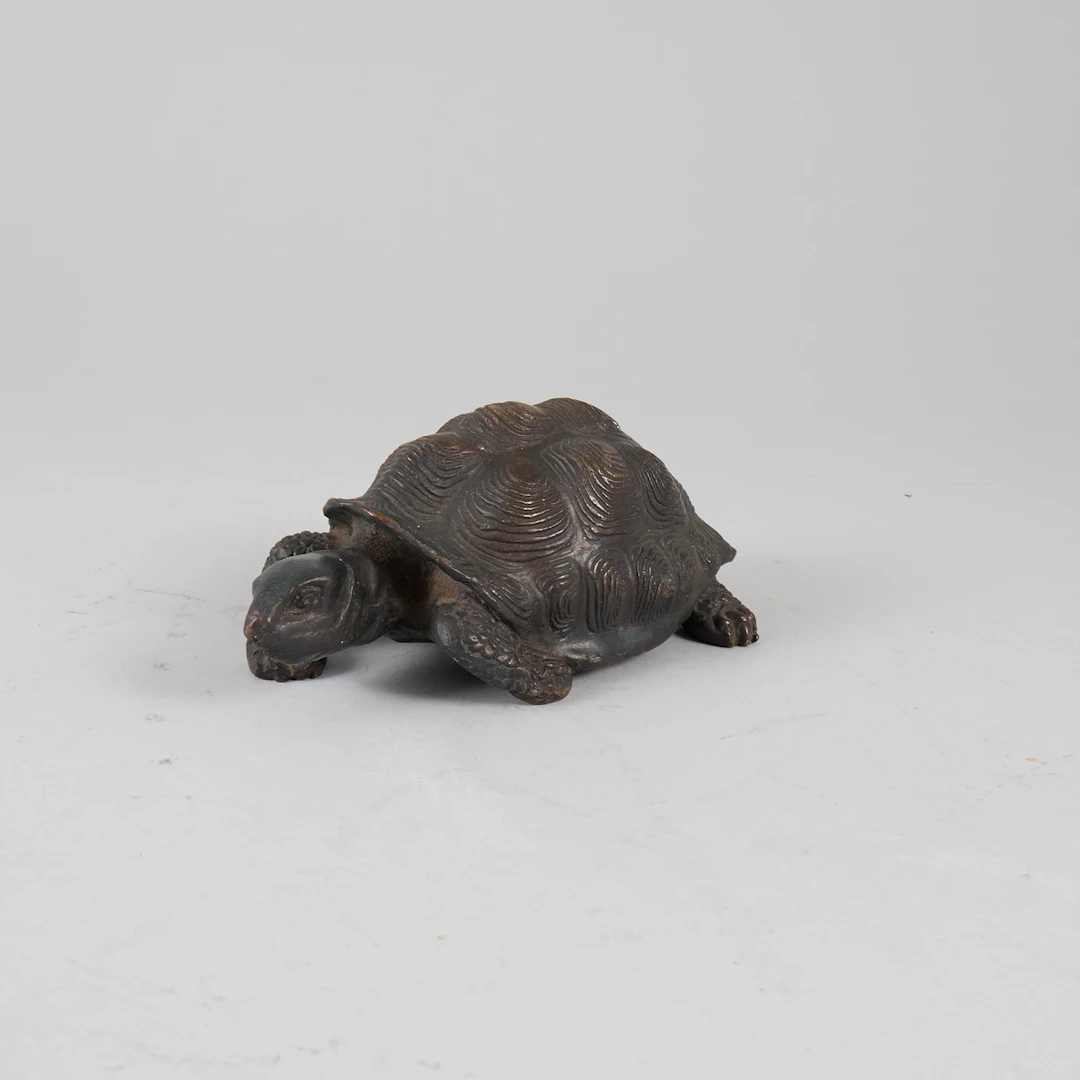 SKULPTUR, sköldpadda, patinerad metall.