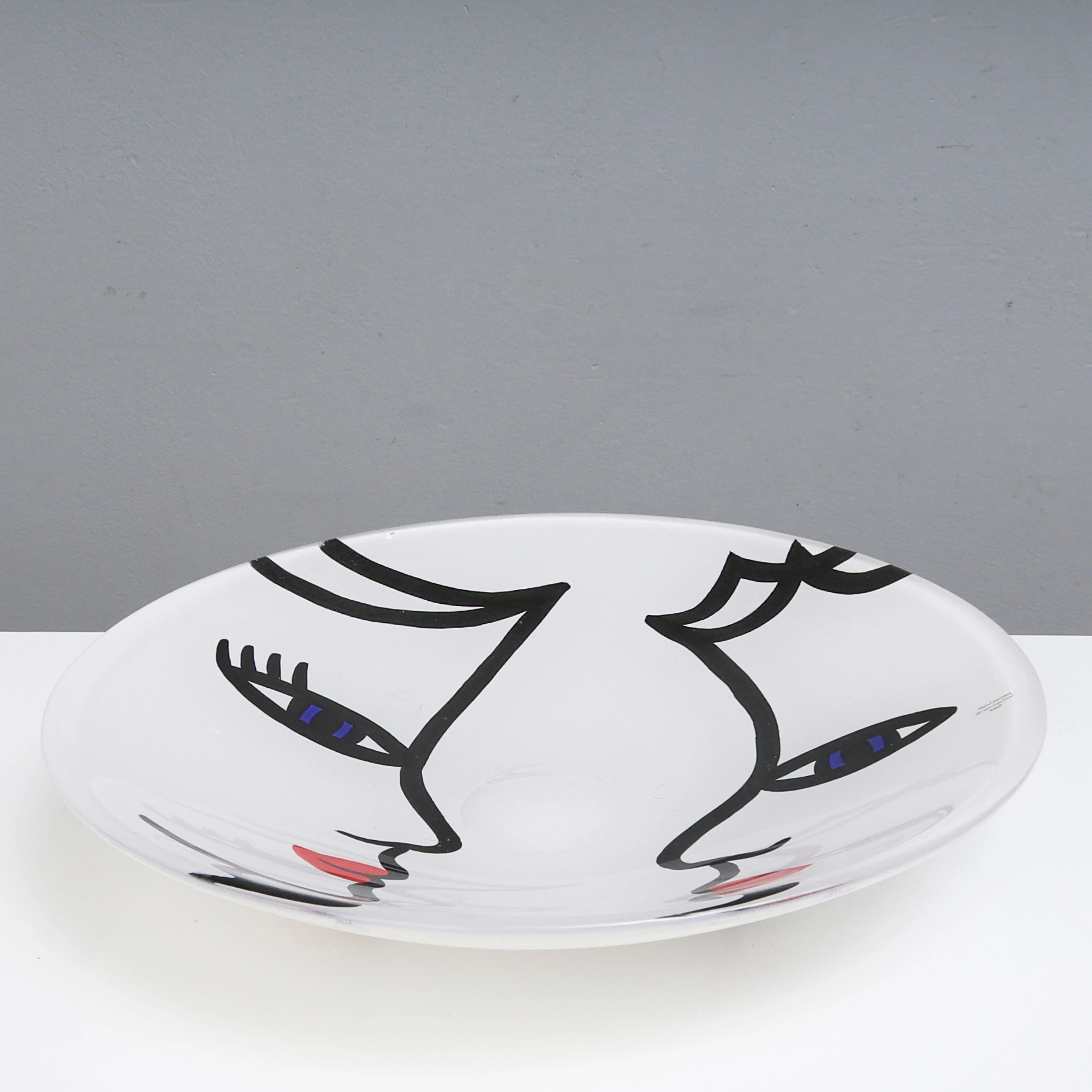 ULRICA HYDMAN-VALLIEN. FAT, Kosta Boda, Signerad.