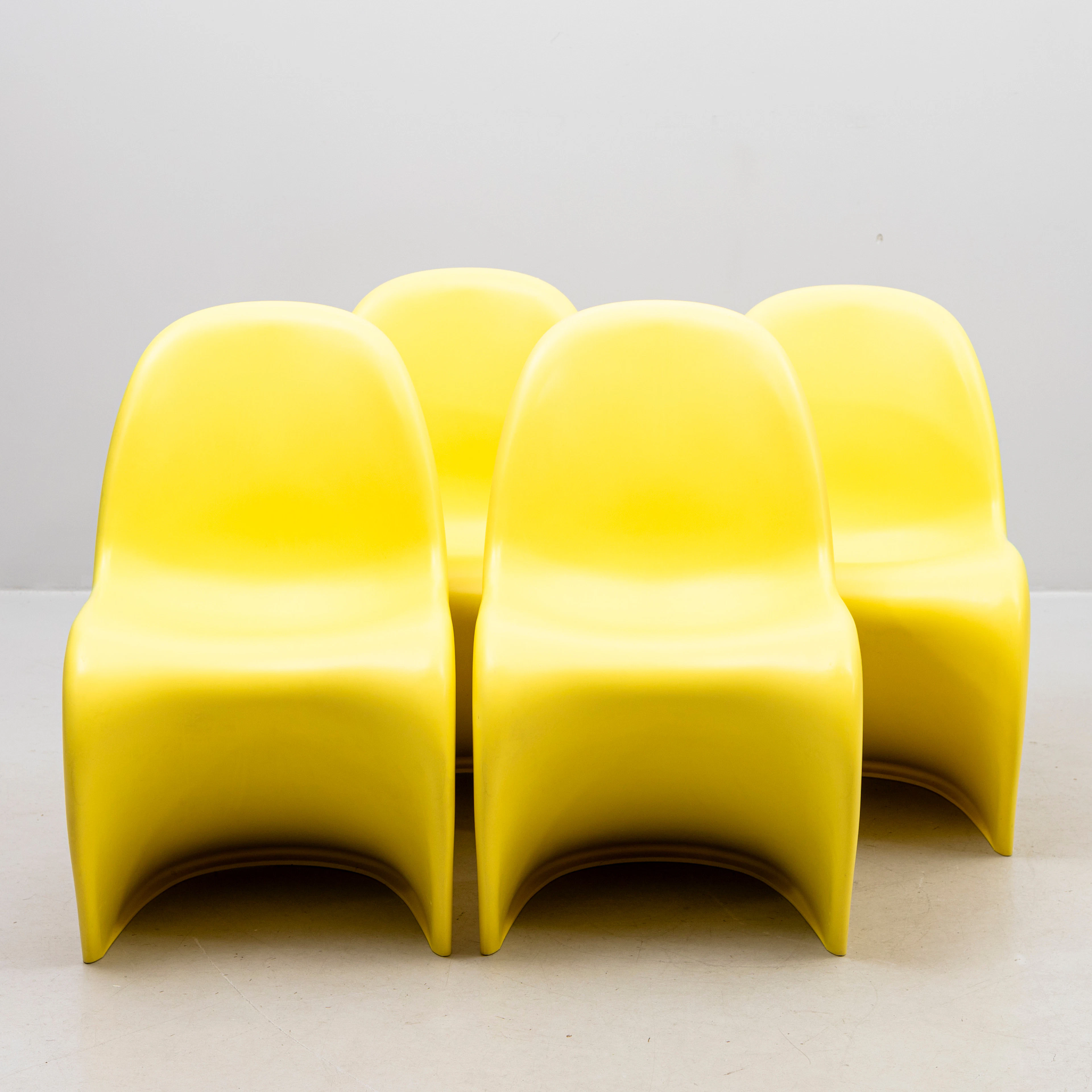 VERNER PANTON. Stolar, 4 st, ”Panton chair”, plast, vitra, 2004.