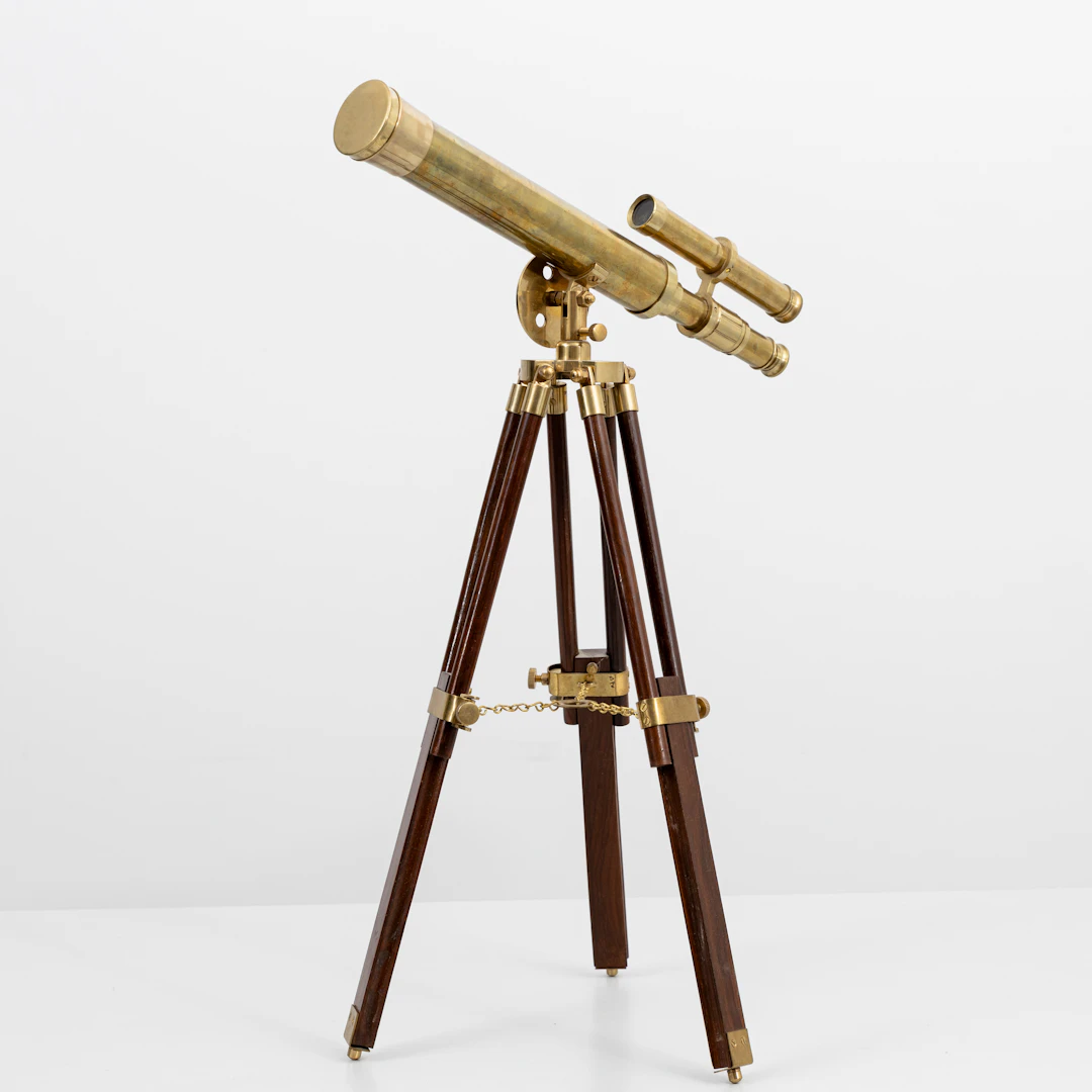TUBKIKARE med bordsstativ, mässing, 1900-/2000-tal.