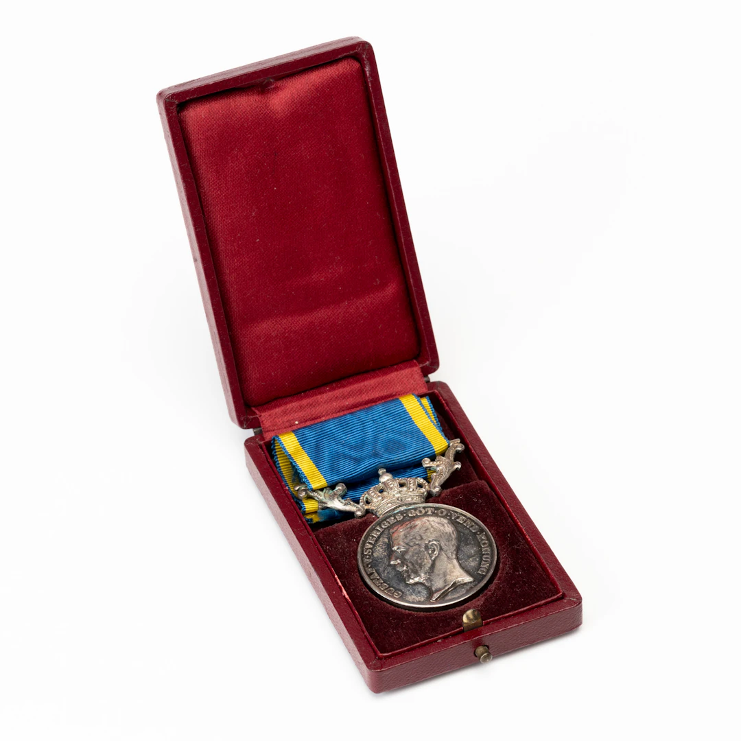 FÖRTJÄNSTMEDALJ, Gustav V, Sverige, silver.