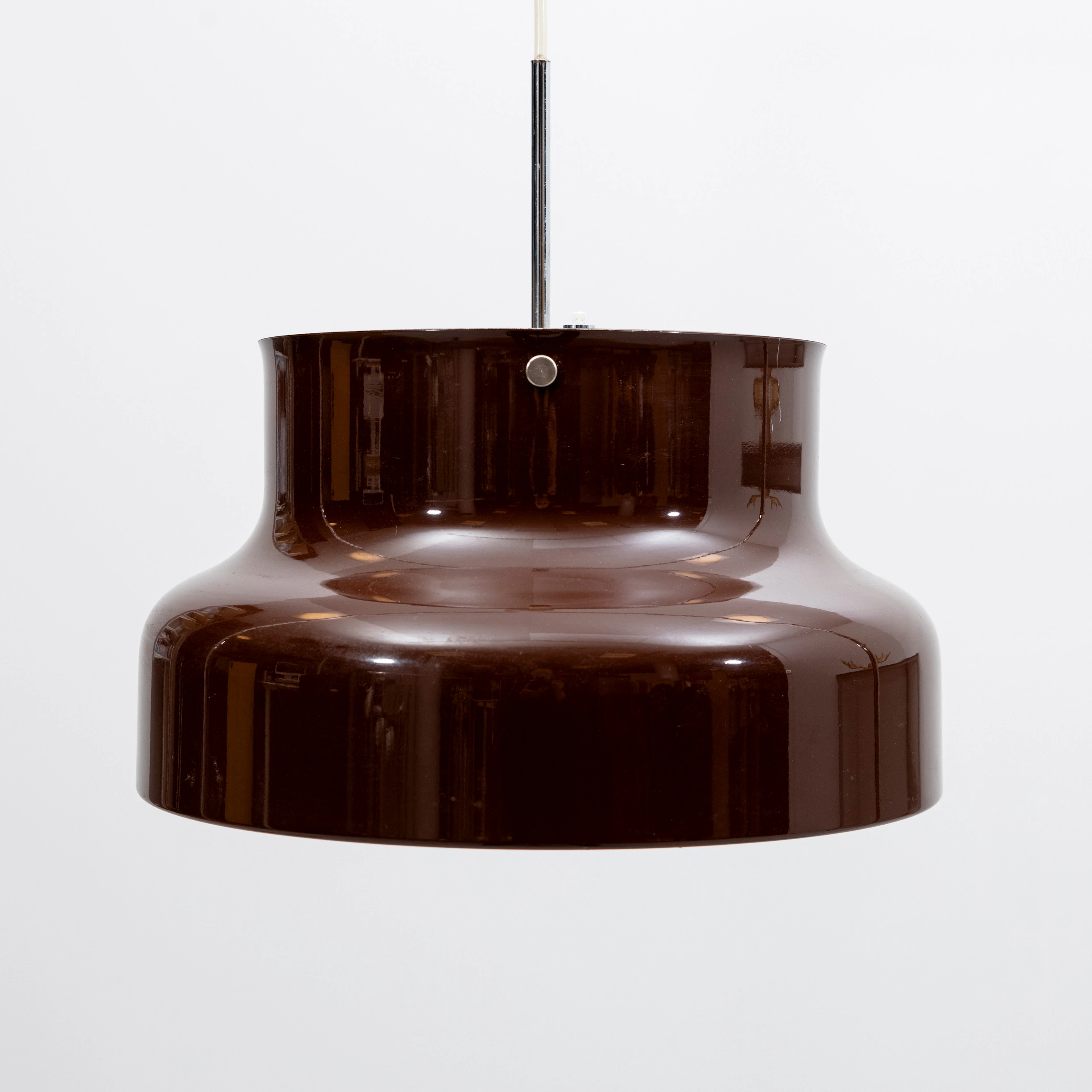 ANDERS PEHRSON. Taklampa/Pendel, "Bumling", brunlackad aluminium