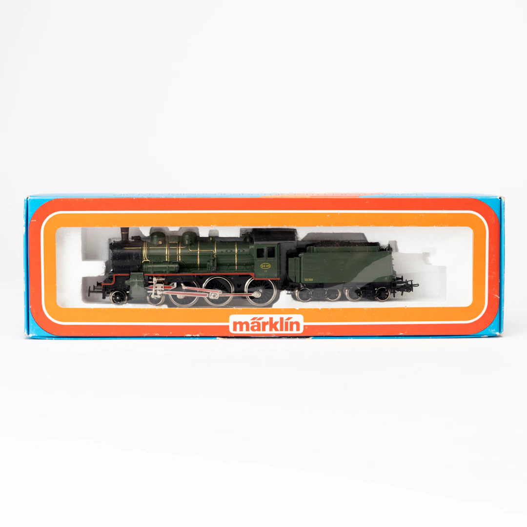 MÄRKLIN 3086 SNCB:s ånglok BR 64 med tender, originalförpackning.