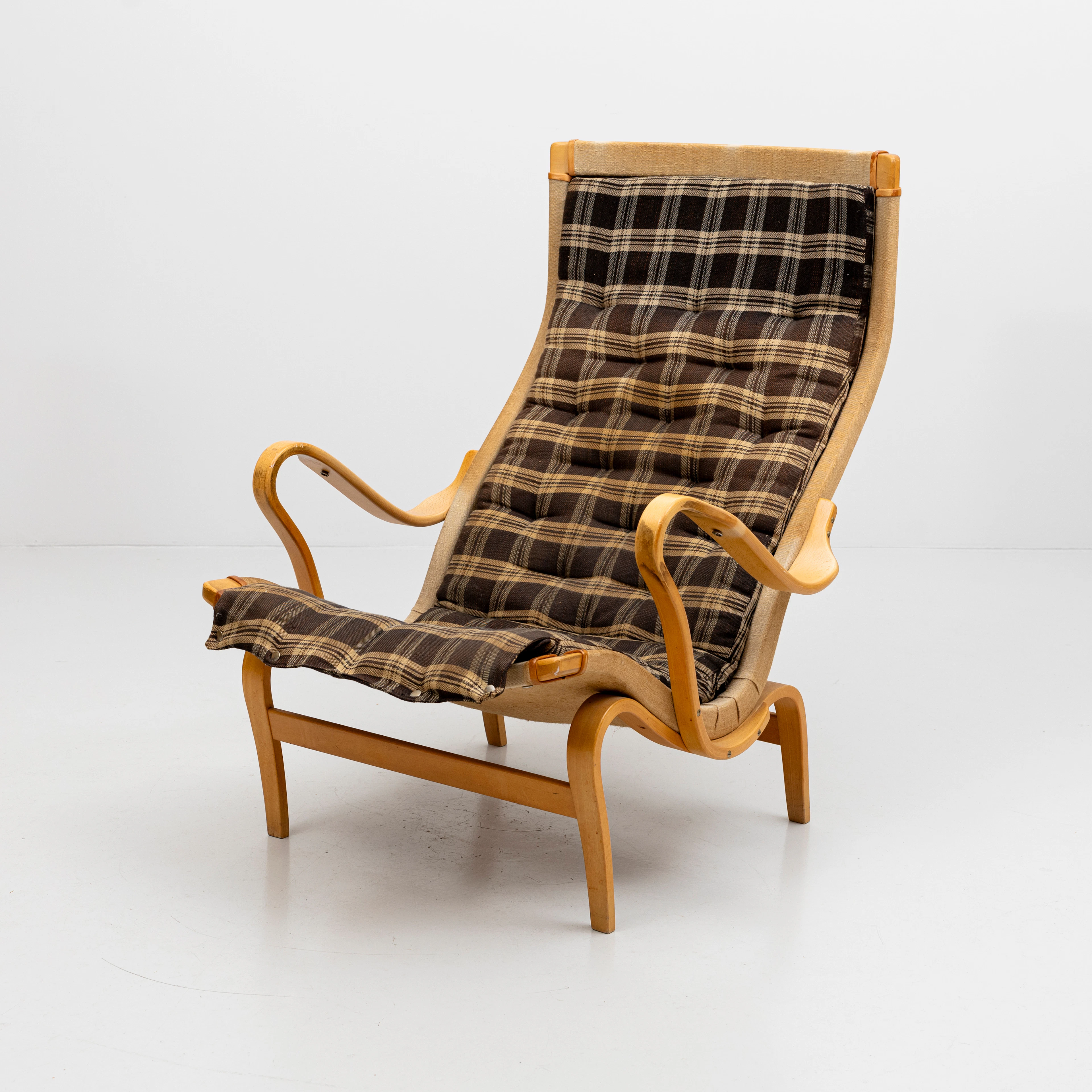 BRUNO MATHSSON. "Pernilla", brännstämplad, Dux.