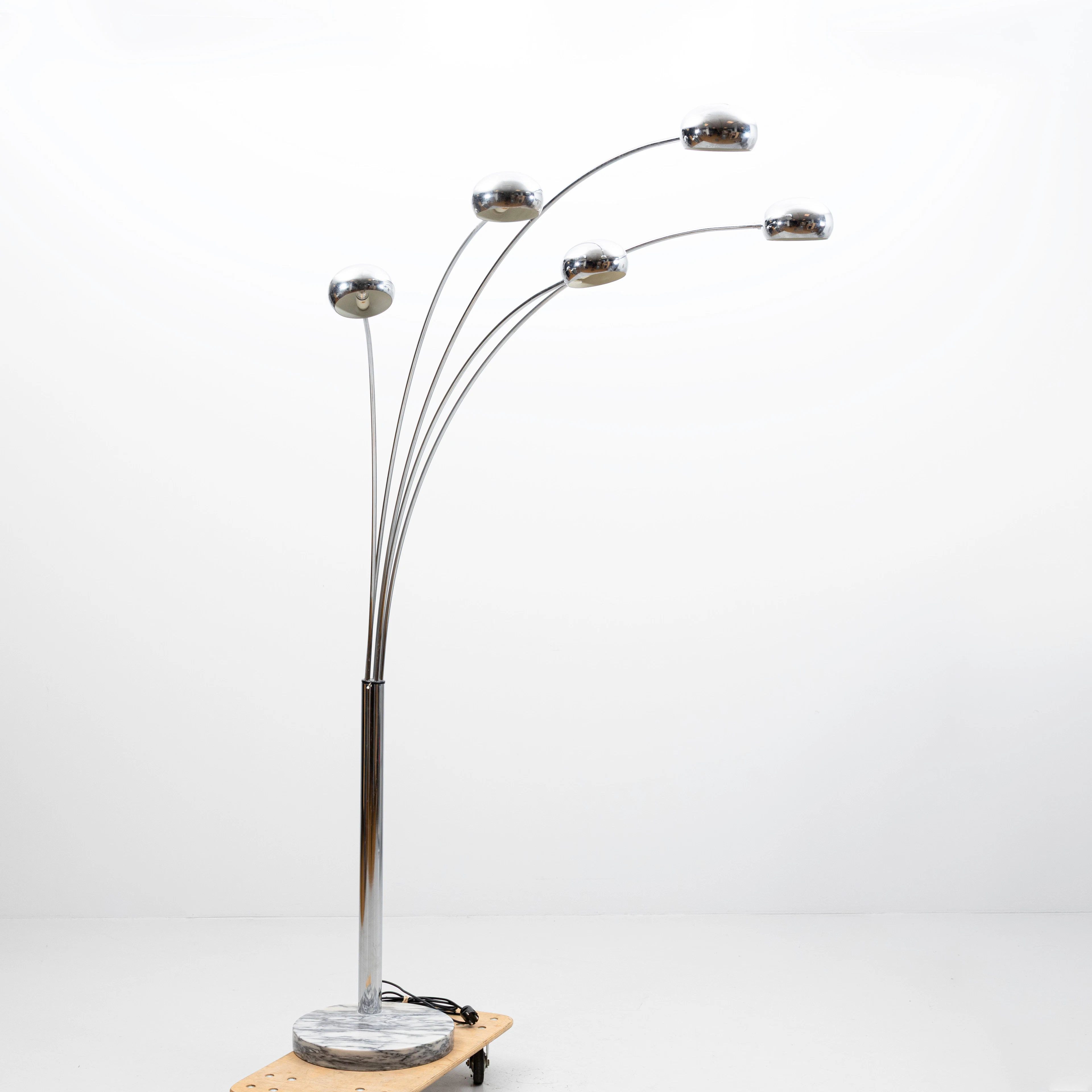 GOLVLAMPA, 5-armad, kromad metall,stenfot, Ataljé lyktan, 1900-talets