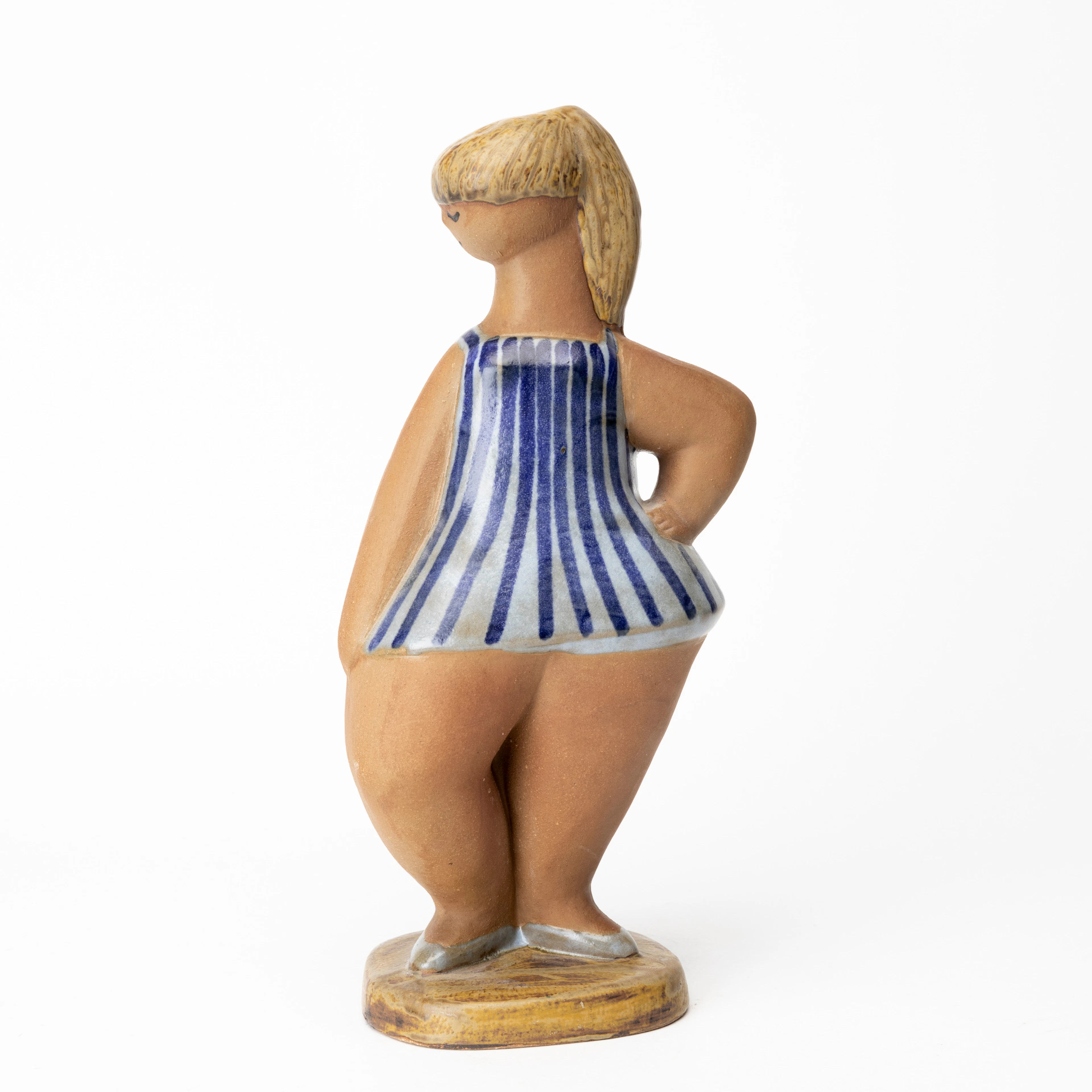 LISA LARSON. Figurin, "Dora", stengods, ur serien ABC-flickor, signerad
