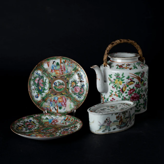 PORSLIN, 4 delar, Kina, 1800-1900-tal.