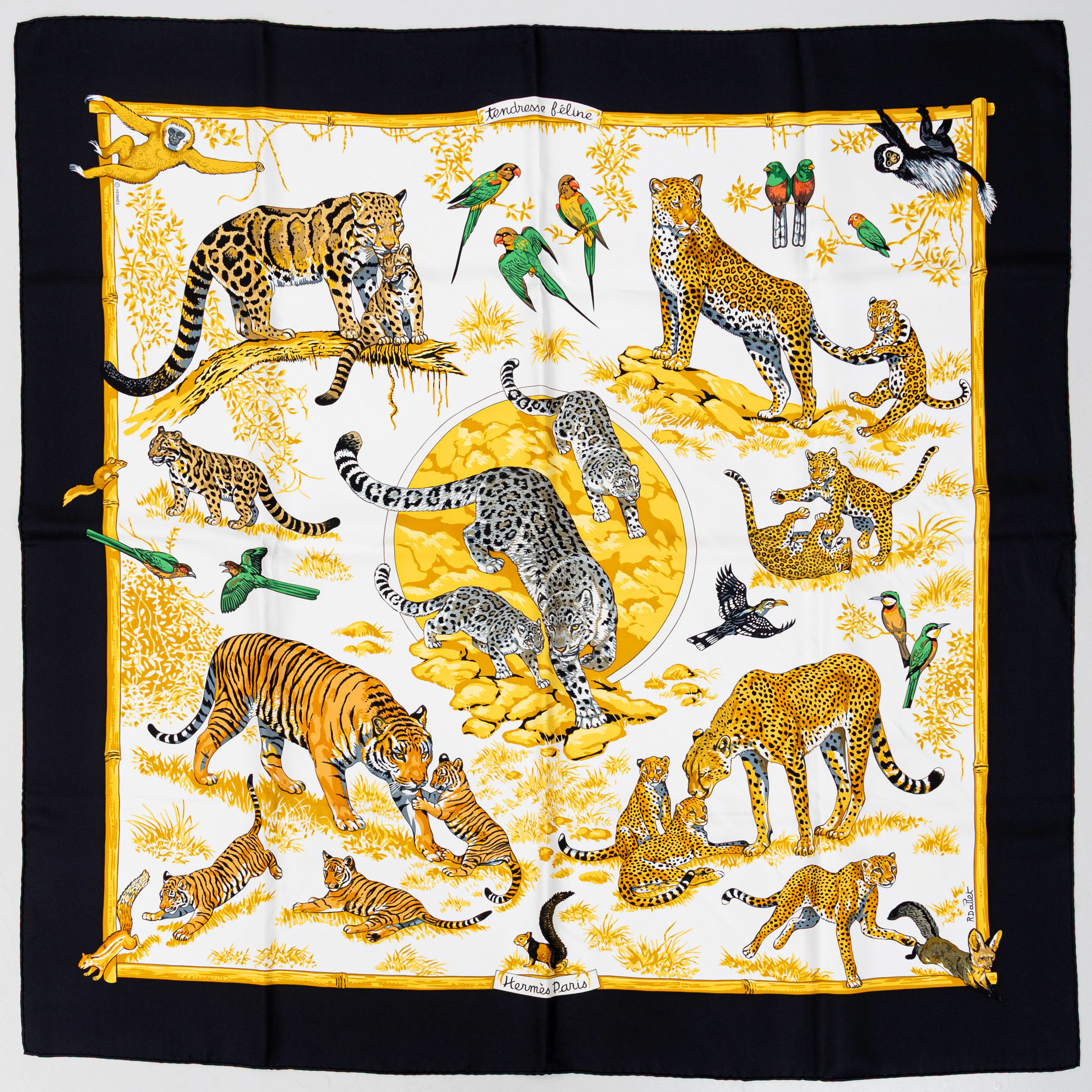 HERMÈS. Scarf, "Tendresse féline", blanc/noir/jaune, design Robert Dallet 2012.