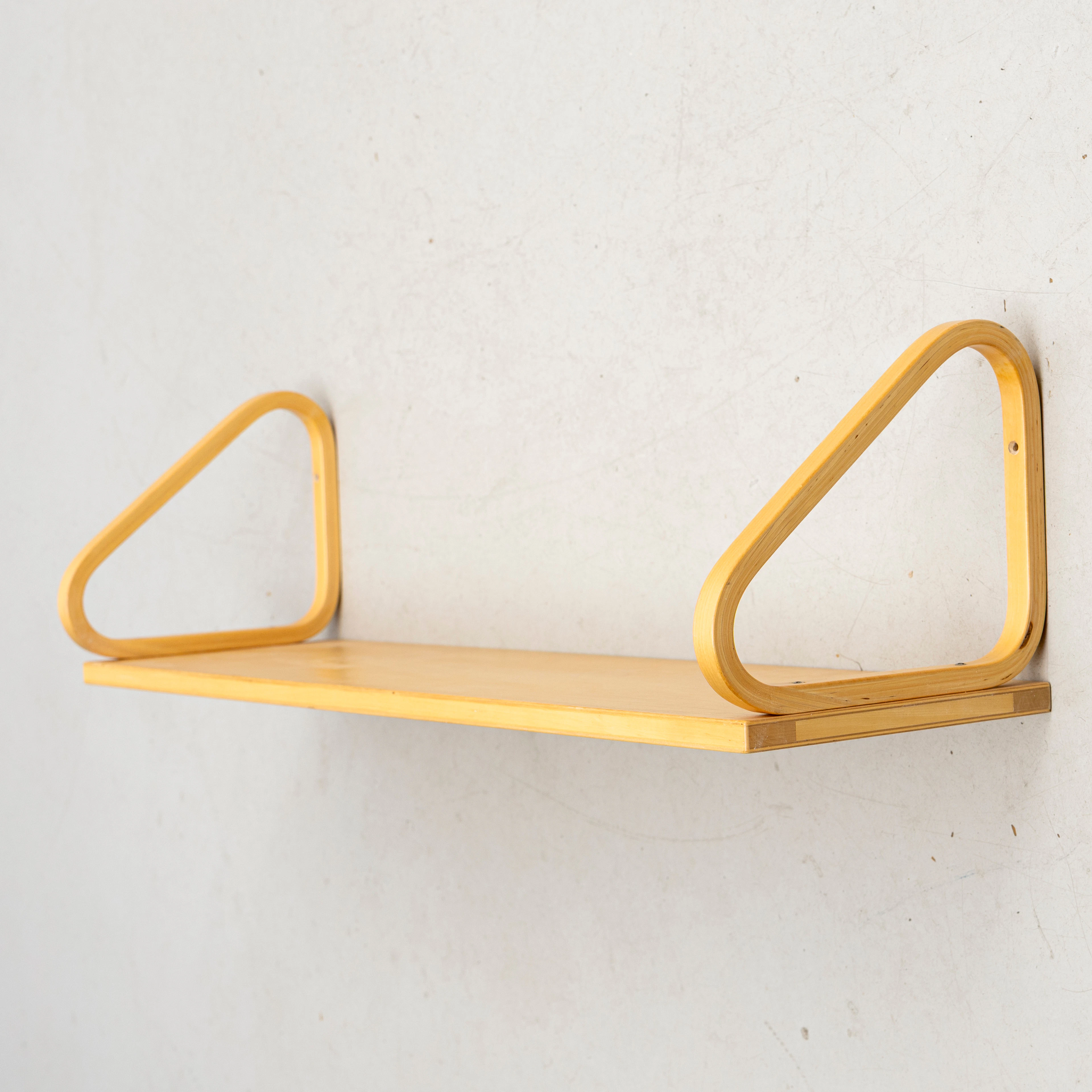 ALVAR AALTO. Hylla, modell 112B, Artek, Finland, 2000-tal.
