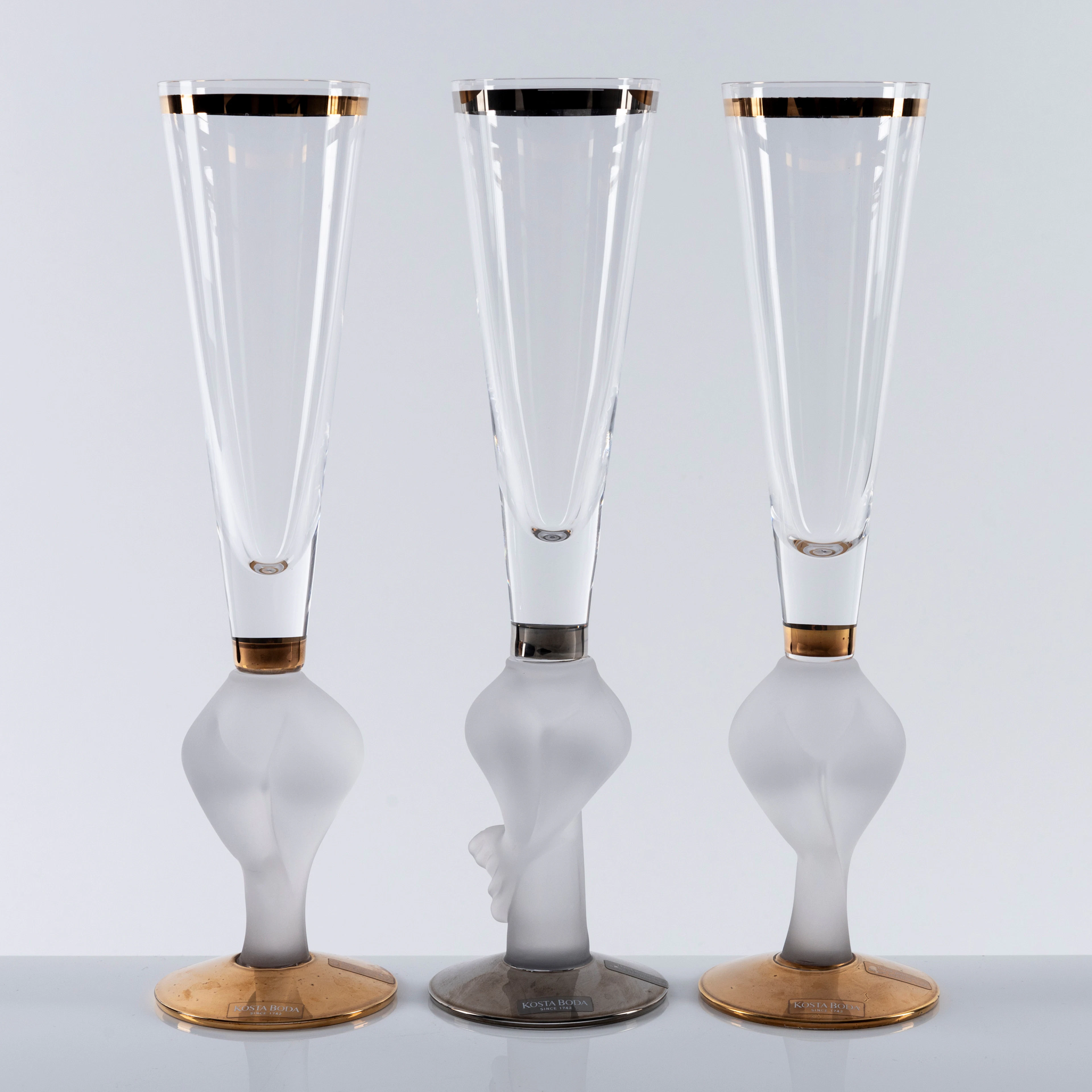KJELL ENGMAN. Champagneglas, 3 st, "Mermaid", Kosta Boda, signerade.