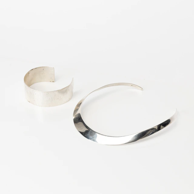 HALSRING samt ARMRING, sterling silver, svensk importstämpel samt