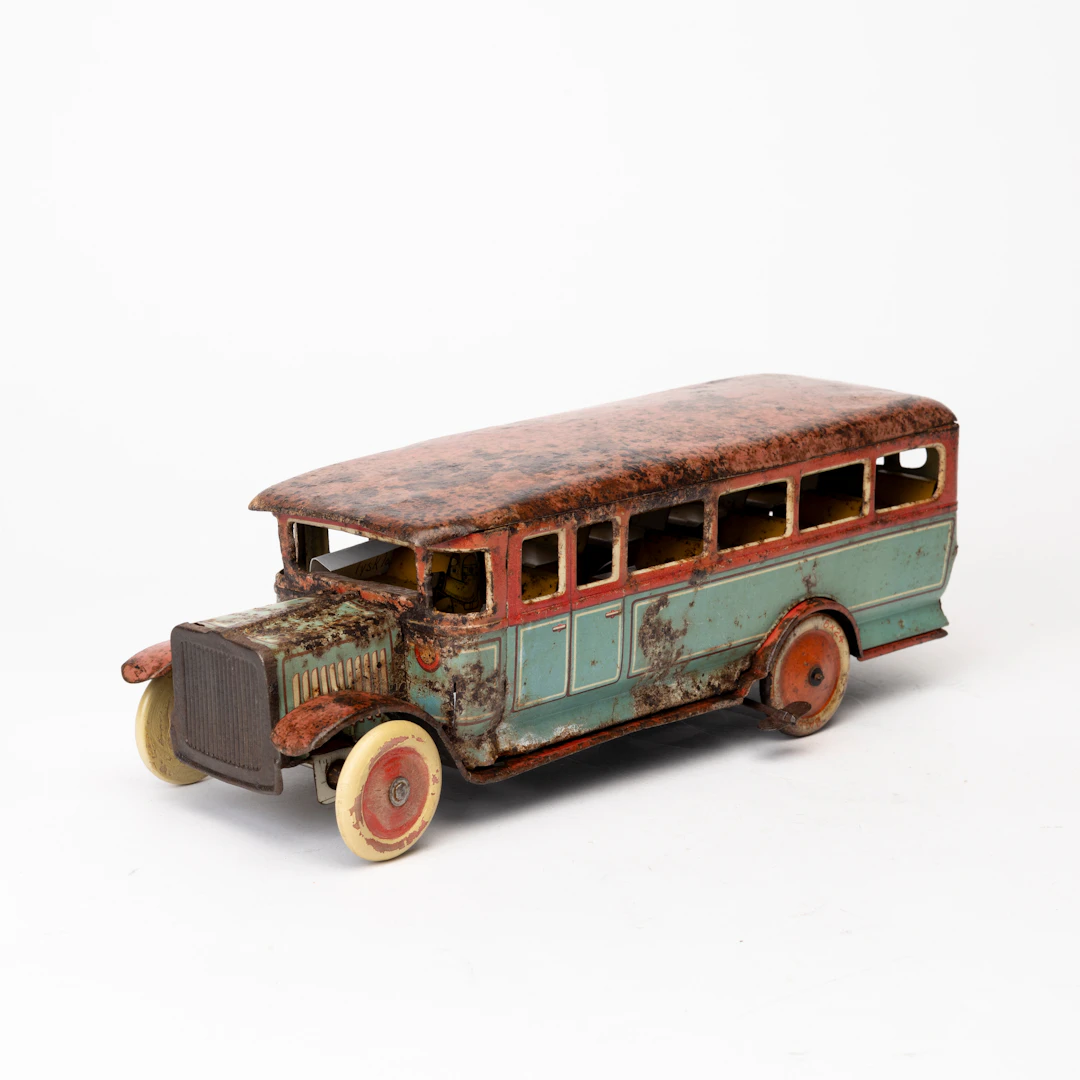 TIPPCO. Buss, litograferad plåt, urverk, 1920-/1930-tal.