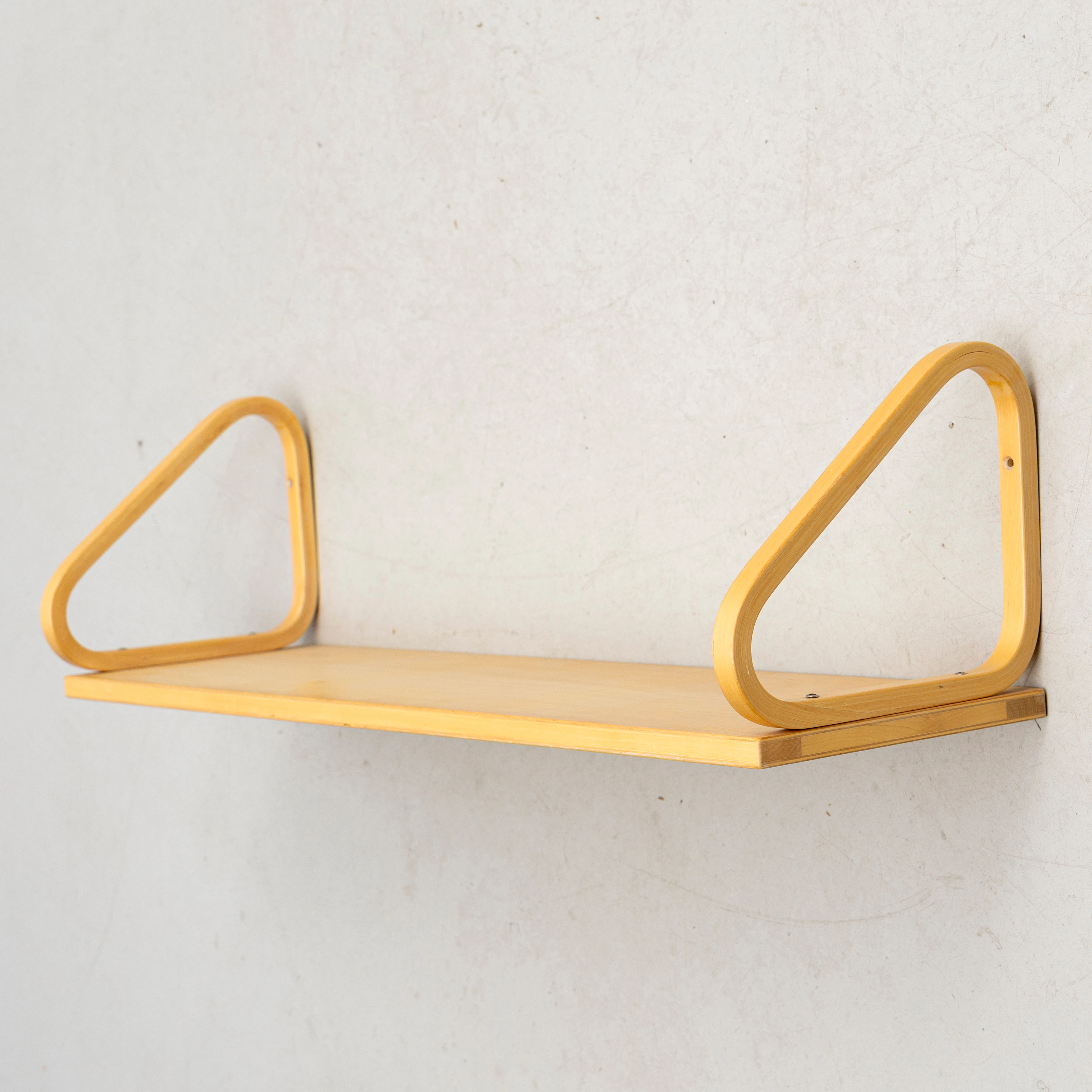 ALVAR AALTO. Hylla, modell 112B, Artek, Finland, 2000-tal.