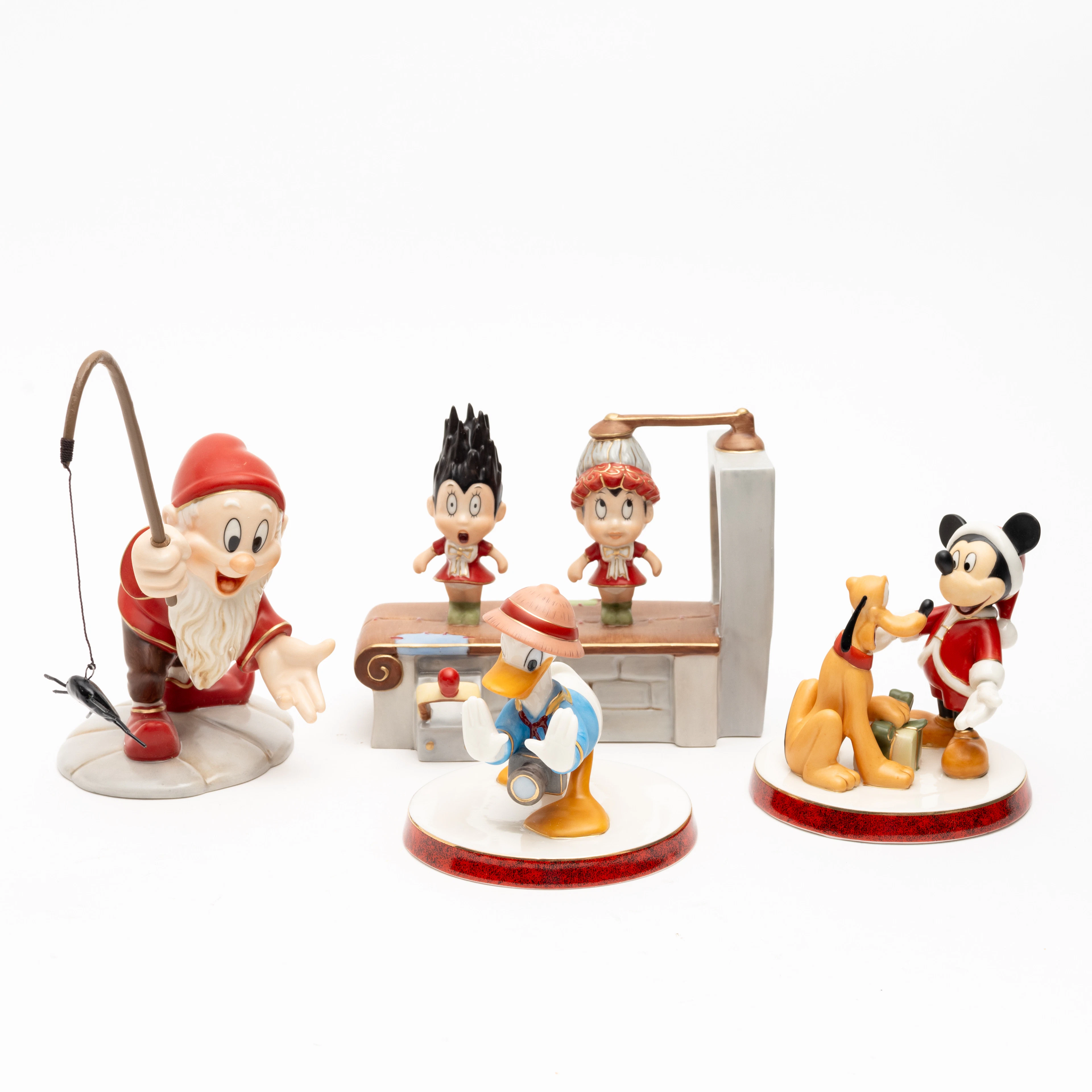 STEFAN LINDAHL. 4 st, figuriner, Disney Christmas collection, porslin