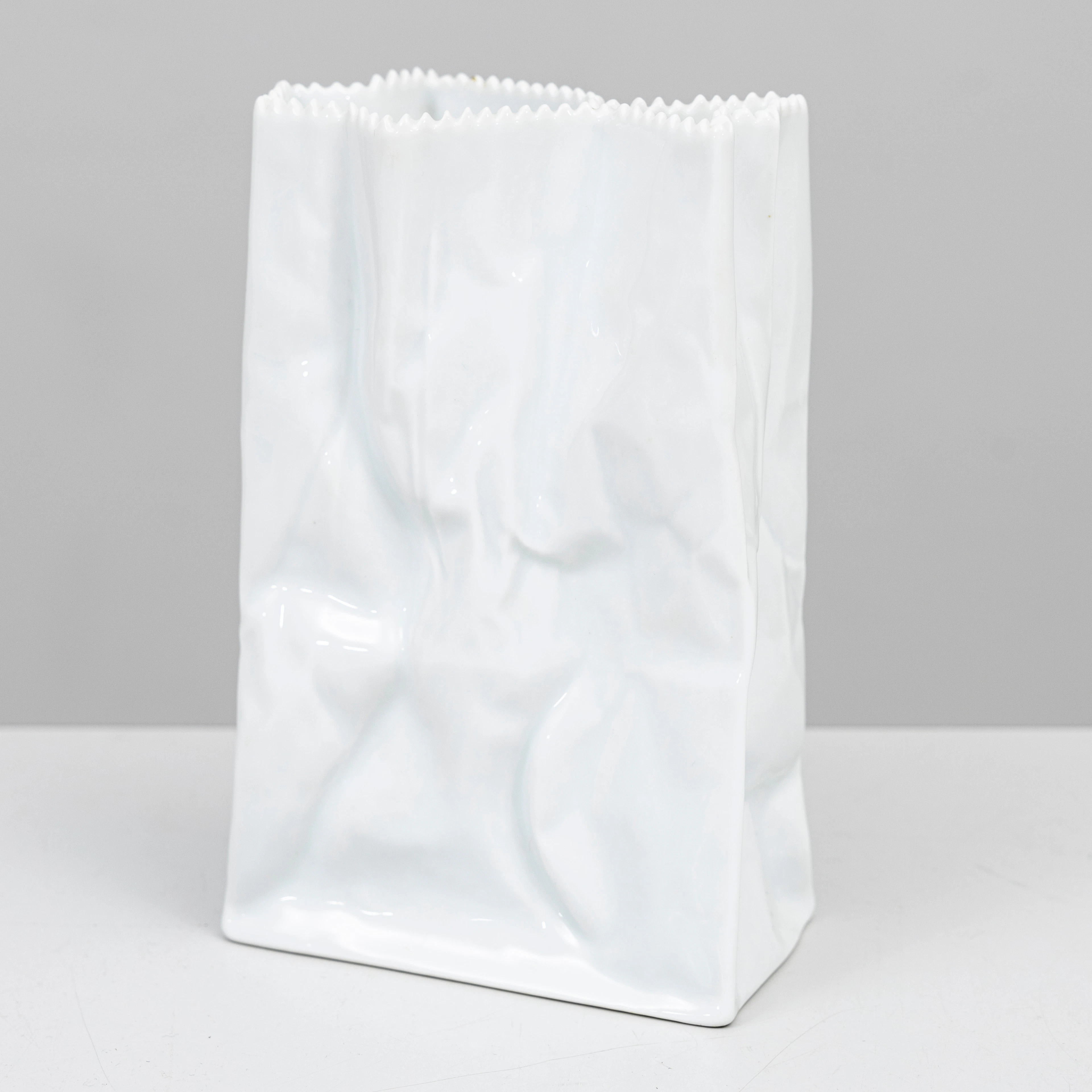 TAPIO WIRKKALA. ”Paper Bag”, vas/skulptur, Rosenthal Studio-Line