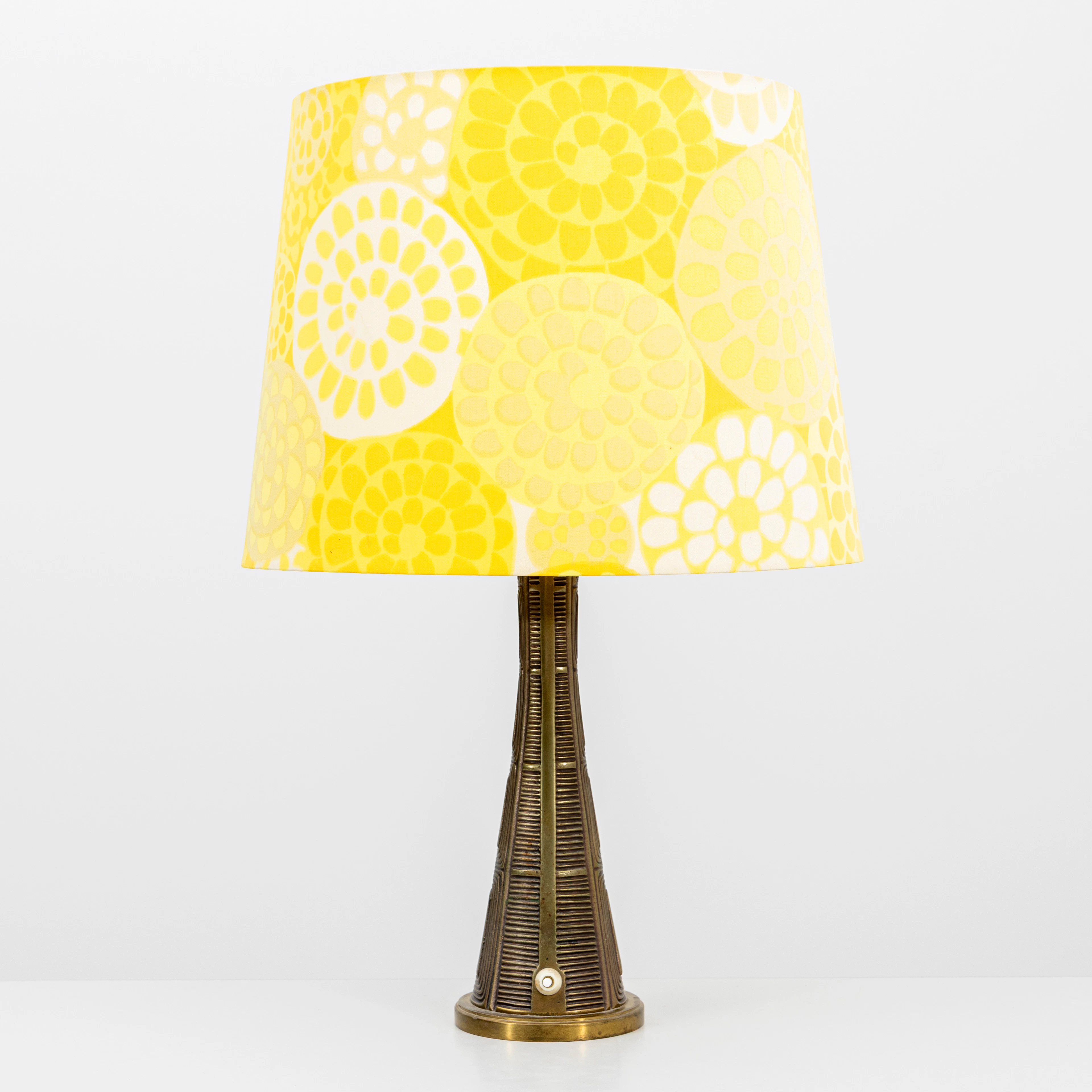 SONJA KATZIN (1919-2014). Bordslampa, mässing, modell 1140 för ASEA