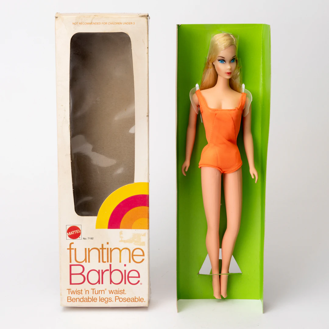 MATTEL INC. Funtime Barbie, twist ´n turn waist, bendable legs, med