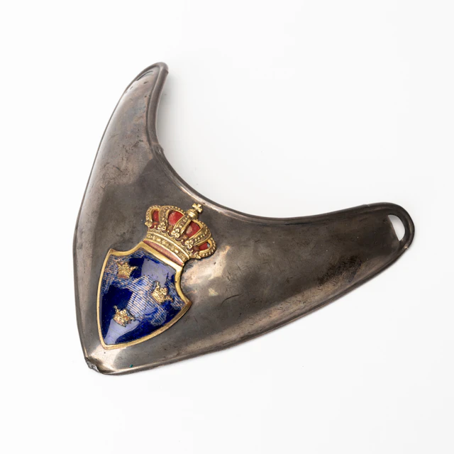 OLOF RICHTER (1858-1936). DAGOFFICERSBRICKA, (Ringkrage), silver och