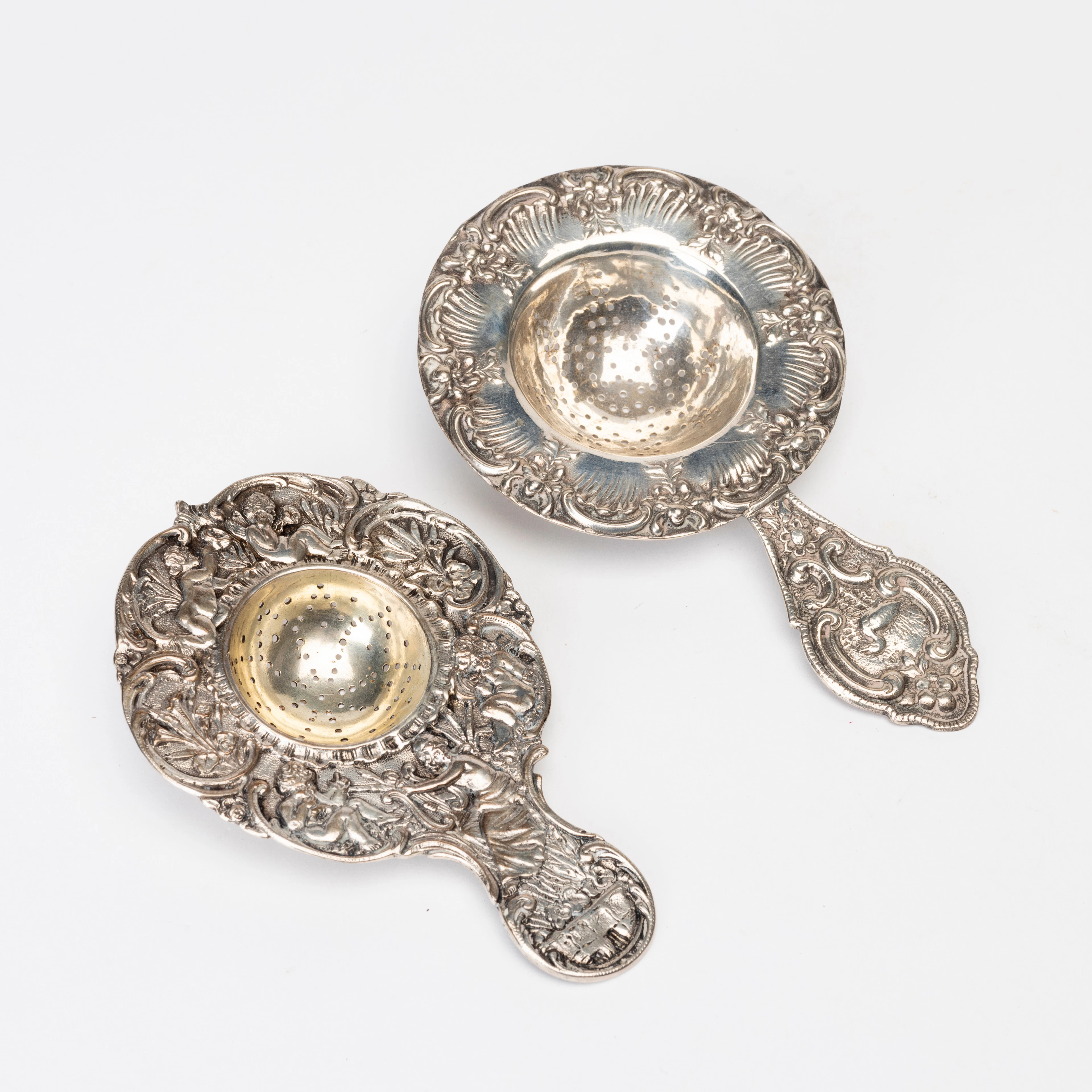 TESILAR, 2 st, silver, varav en med tyska stämplar, 1800/1900-tal.
