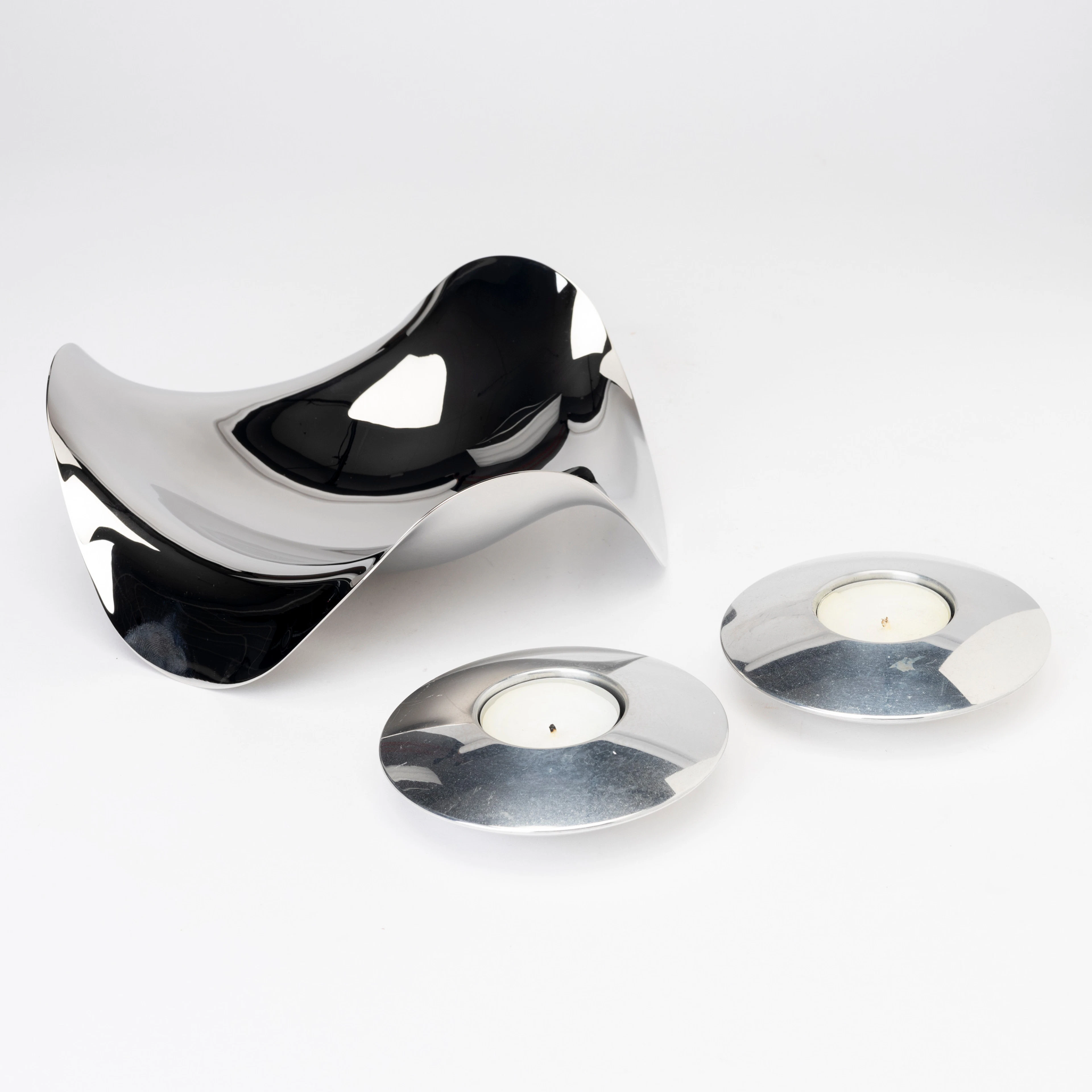 GEORG JENSEN, 1+2 delar, skål "Cobra" samt ljuslyktor "Ufo", Danmark