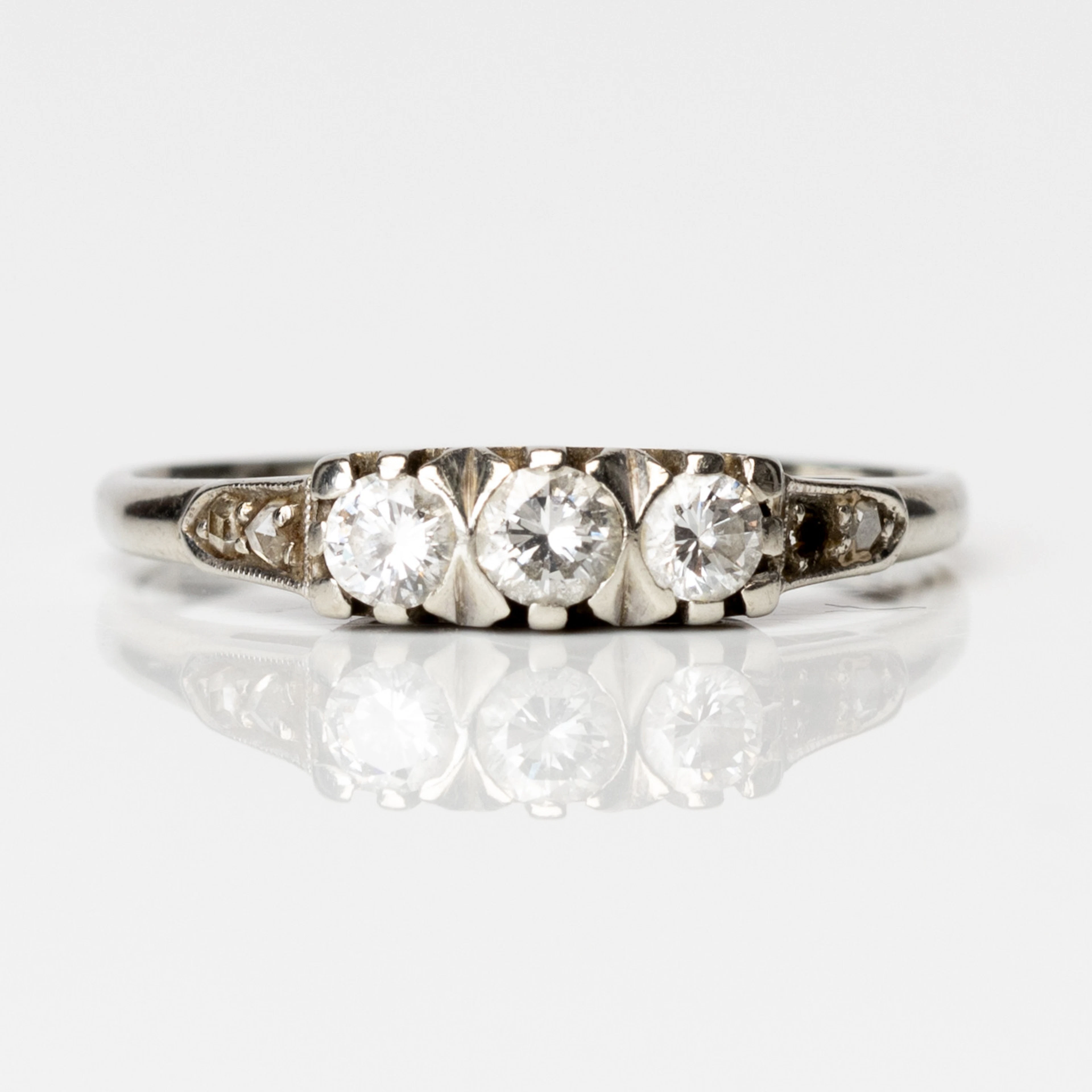 RING, vitguld, 18K samt diamanter ca 0,31ct, otydlig mästarstäpel, 1952.