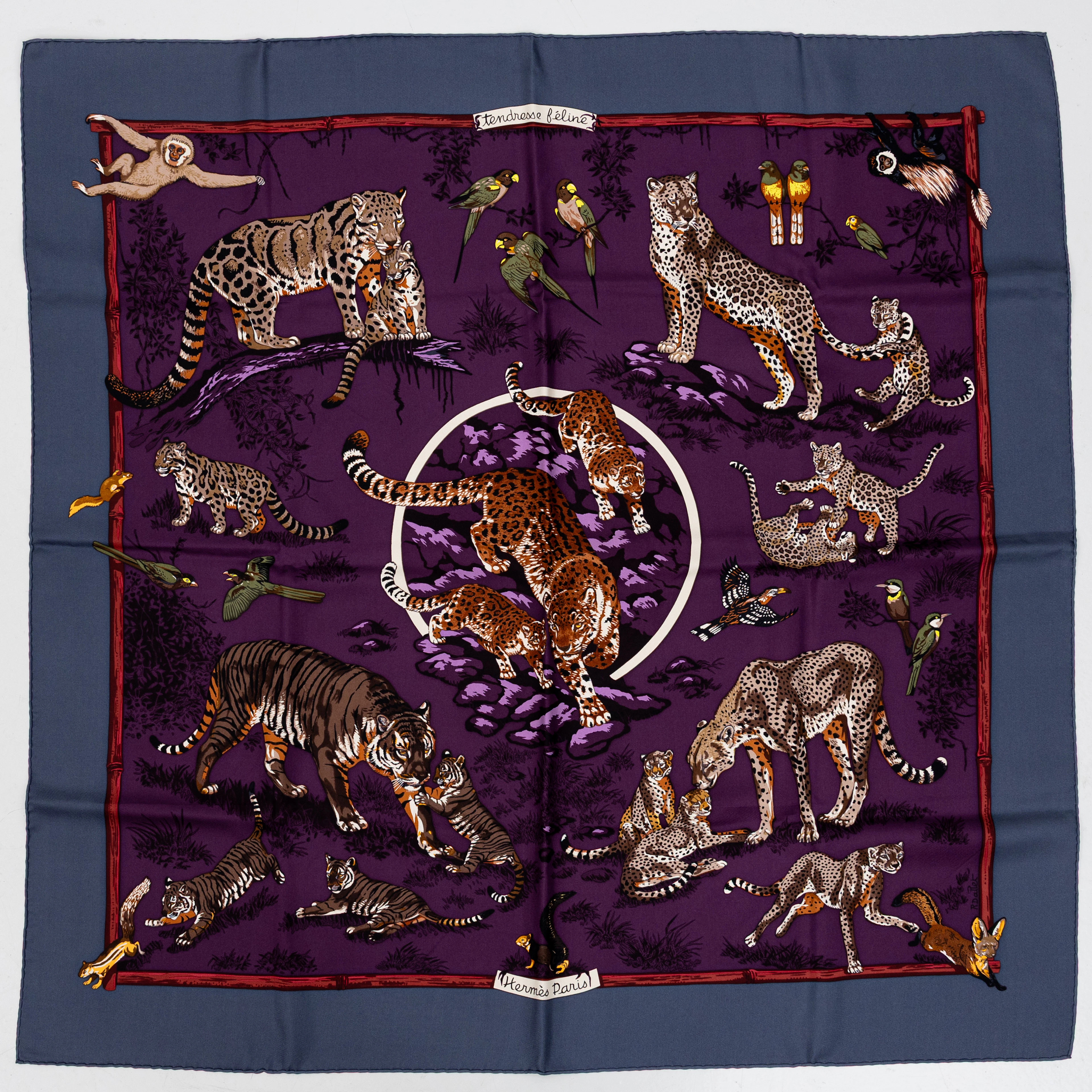 HERMÈS. Scarf, "Tendresse féline", antracite/prune/bordeaux, design
