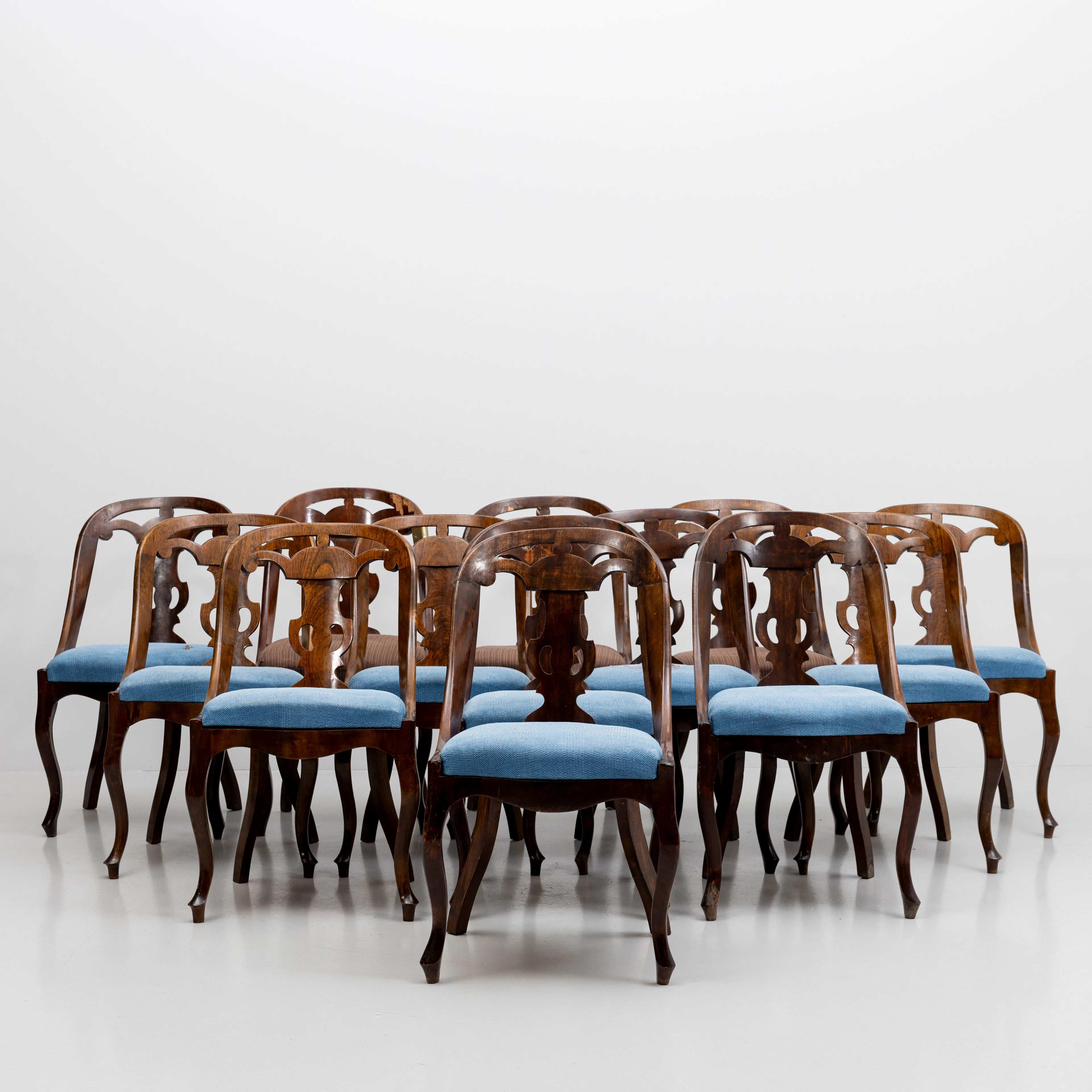 STOLAR, 13 stycken, s.k göteborgsstolar, mahogny, 1900-talets första hälft.