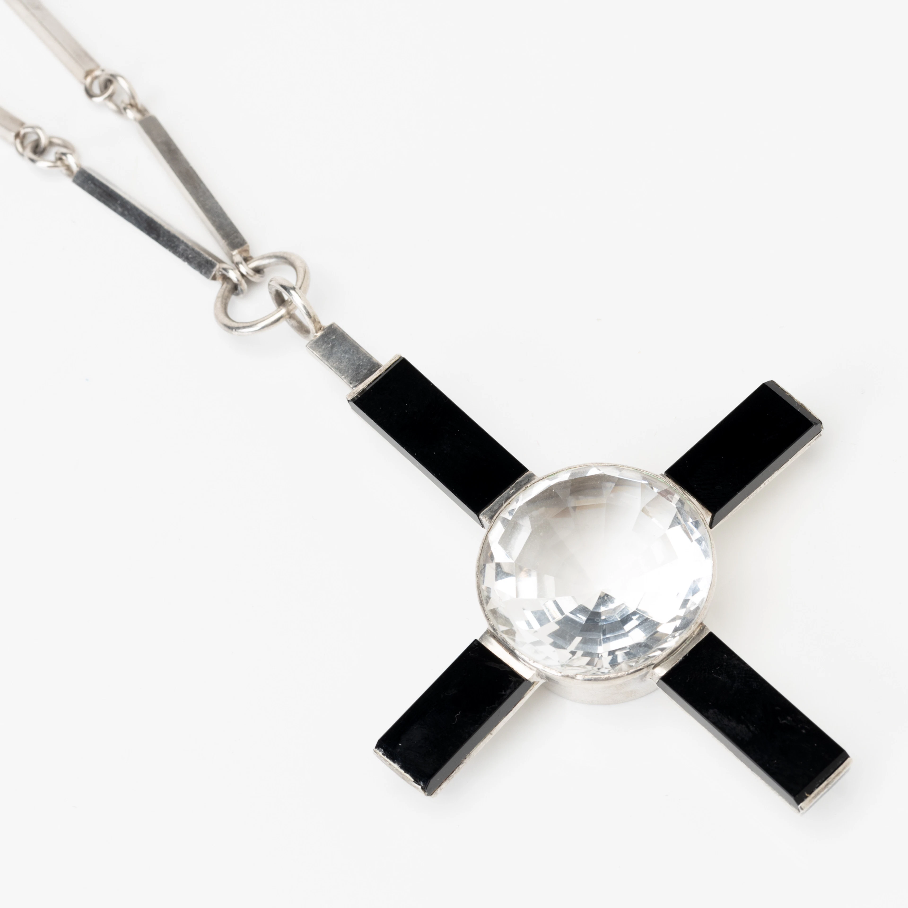 WIWEN NILSSON. Halsband, sterling silver, bergkristall och onyx, signerat
