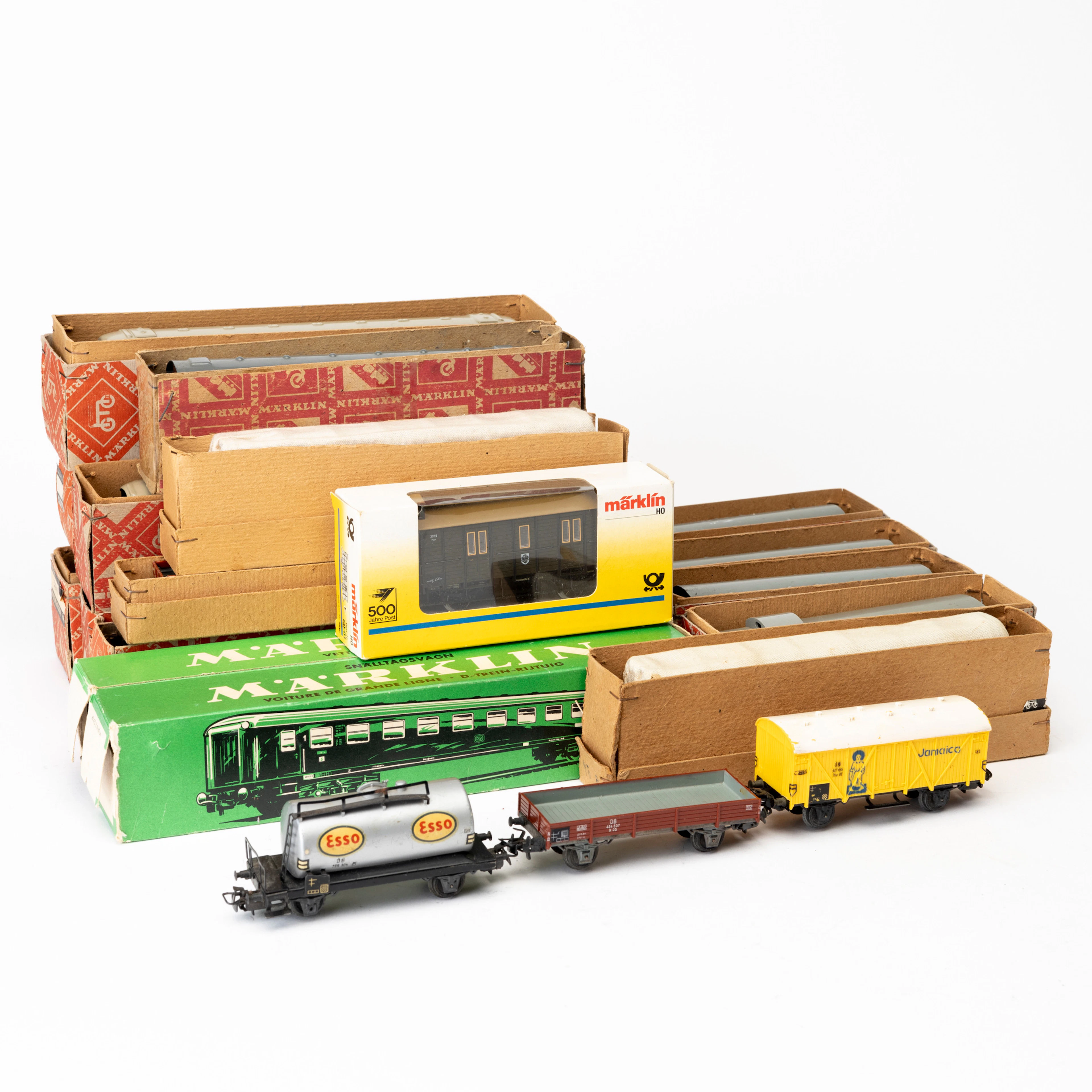MÄRKLIN ca 20 st vagnar, mestadels originalkartonger.