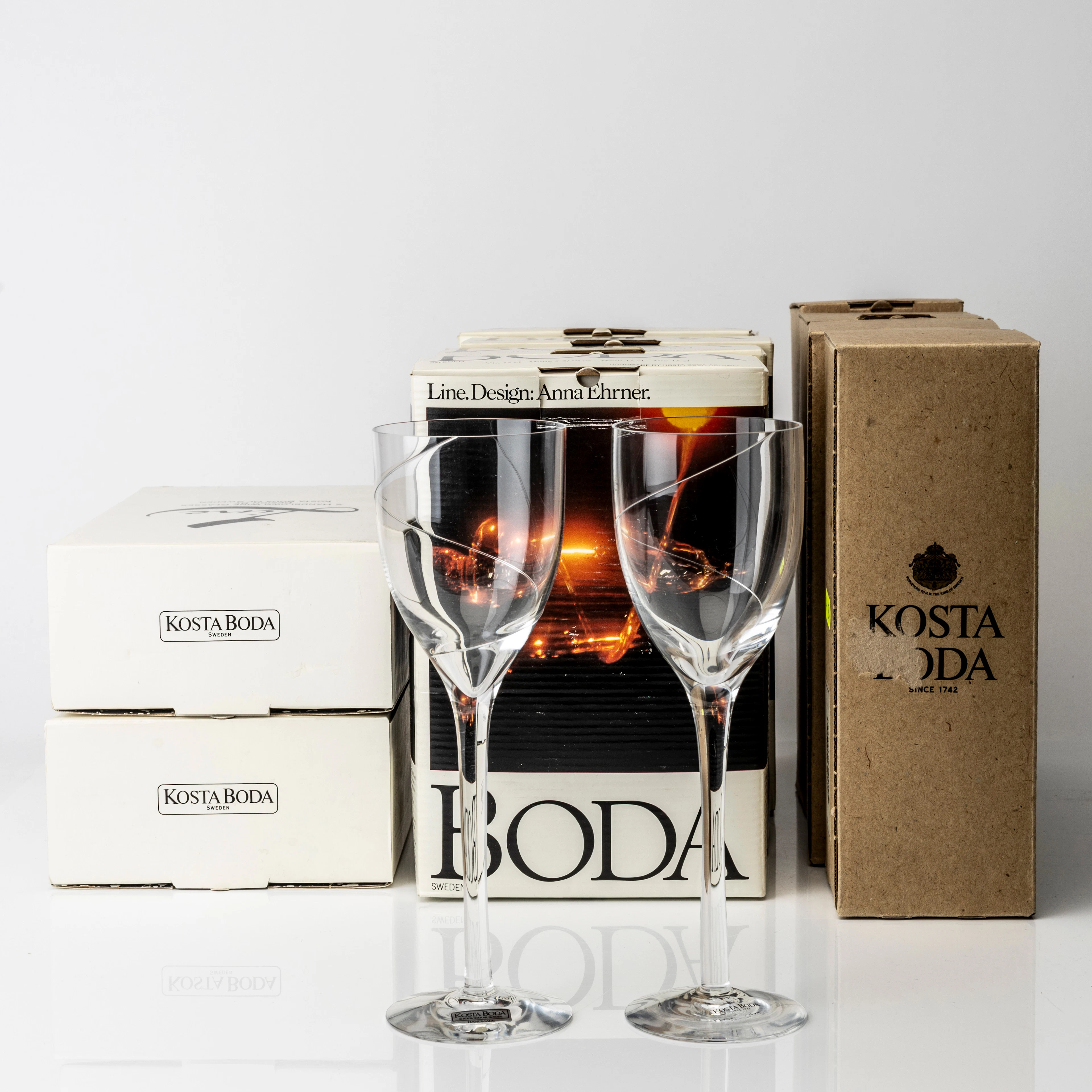 ANNA EHRNER. Vinglas, 18 st, glas, "Line", Etikettmärkta, Kosta Boda.