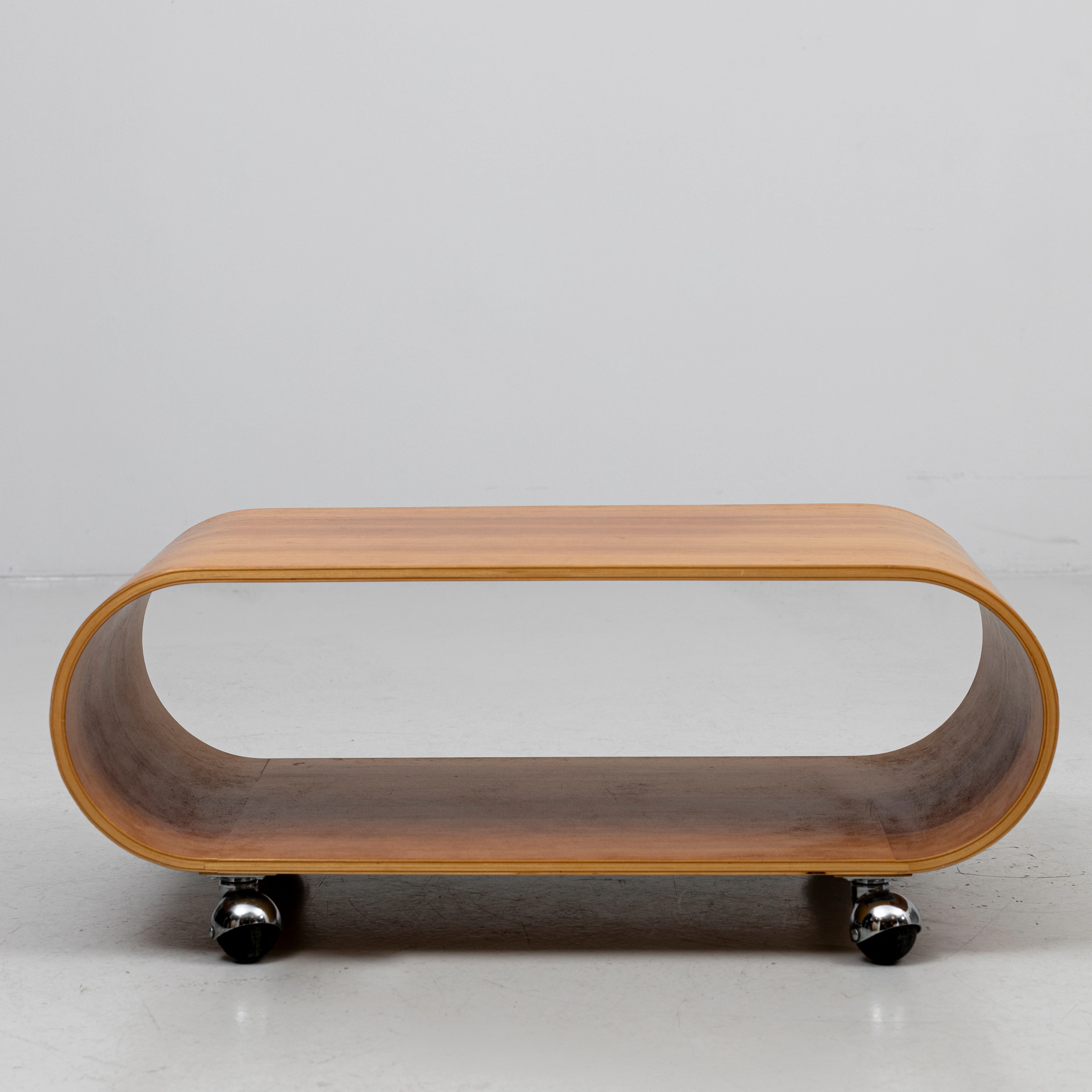 PETER EKLÅS. Bord/Mediemöbel "Velodrome", Formforum Stockholm, 2000-tal.