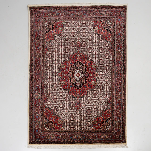 MATTA, Bidjar, ca 248x170 cm.