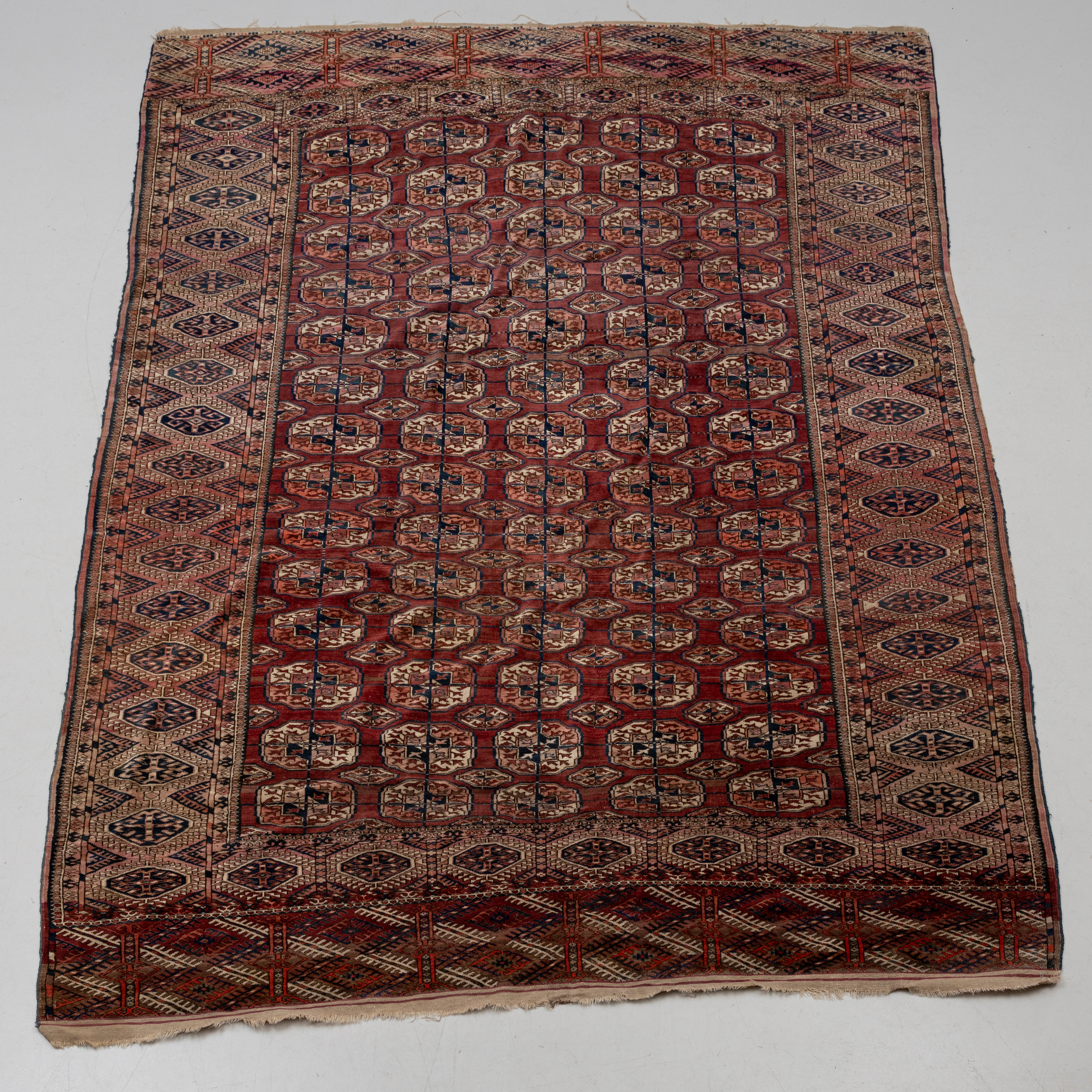 MATTA, antik, Tekke, Turkmen, ca 314x219 cm.