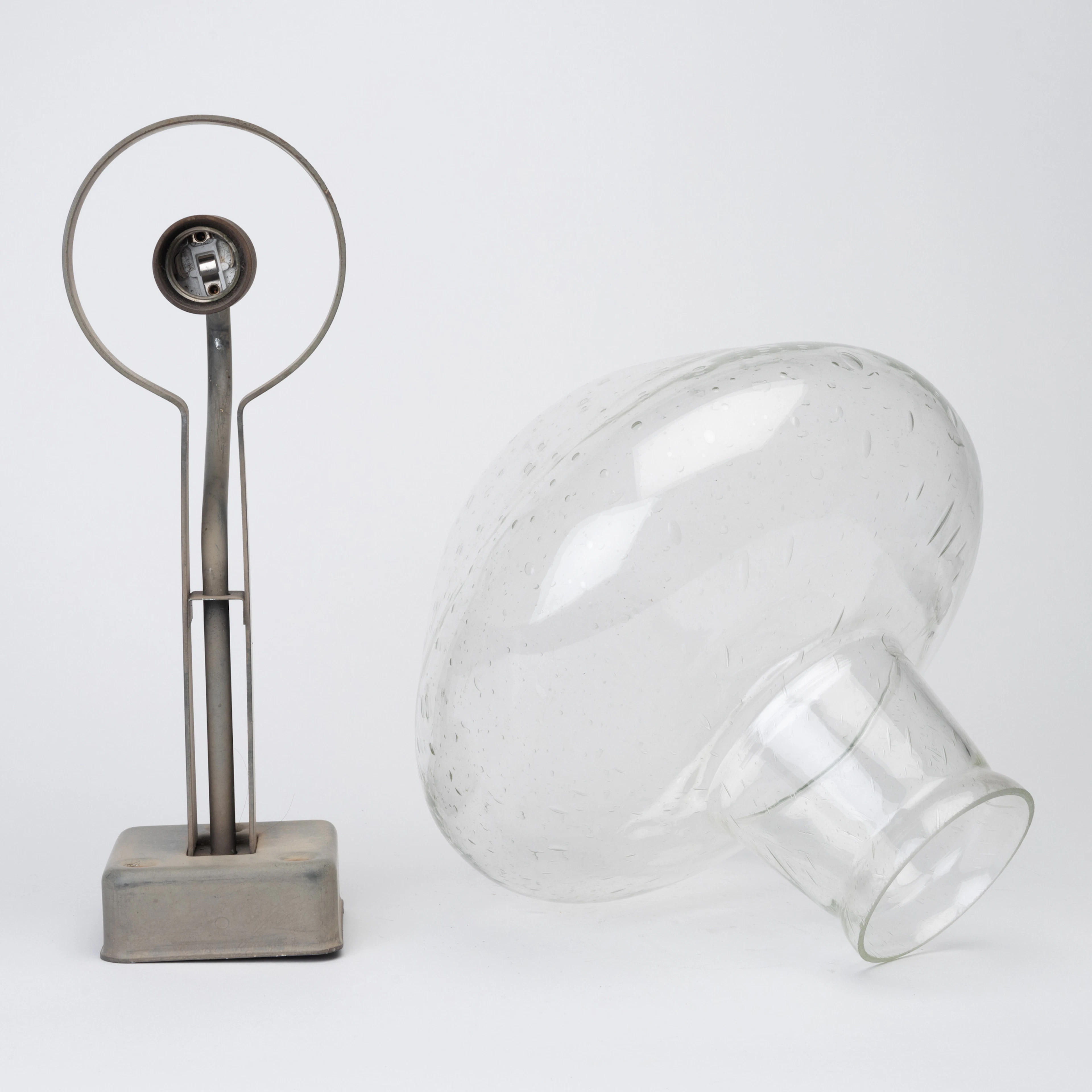 GUNNAR ASPLUND. Fasadbelysning, metall och glas, 1900-talets andra hälft.