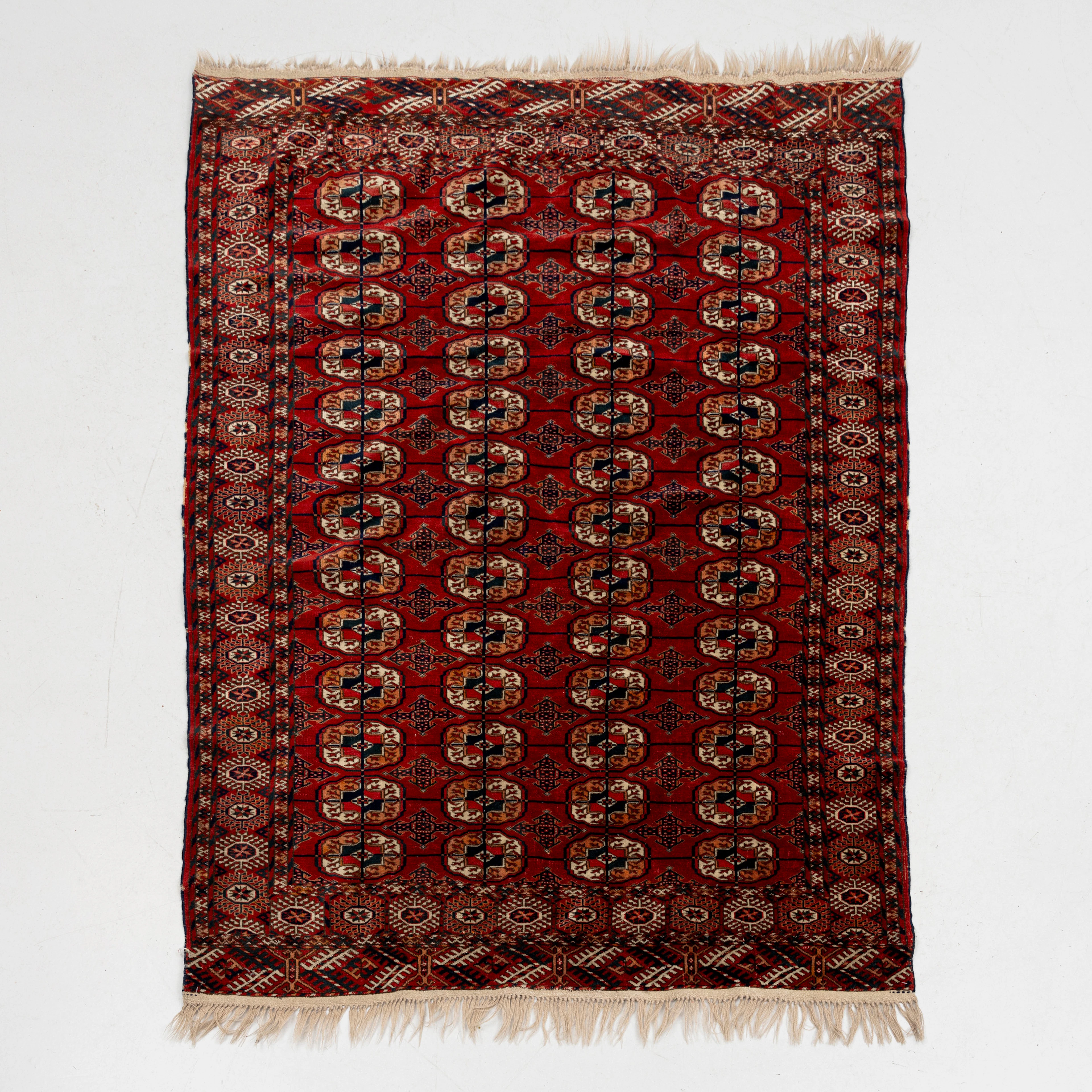 MATTA, semiantik Tekke, Turkmen, ca 170x123 cm.