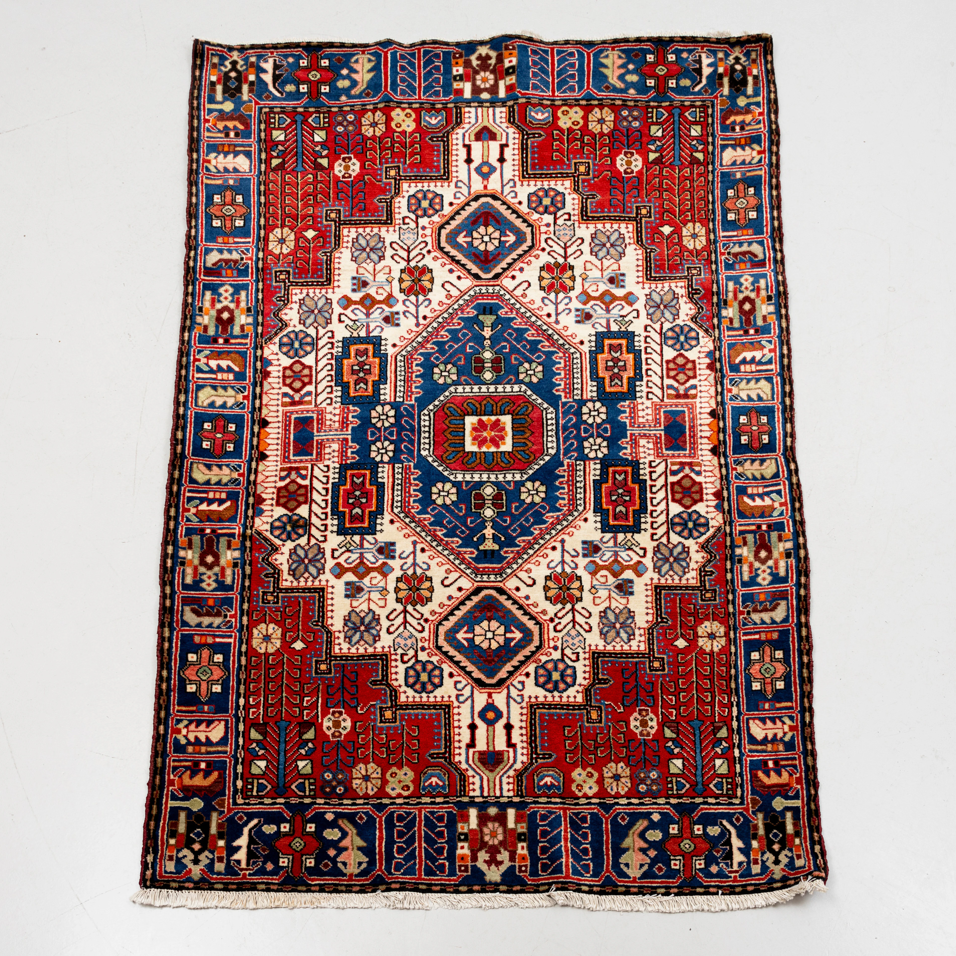 MATTA, orientalisk, ca 222x140 cm.