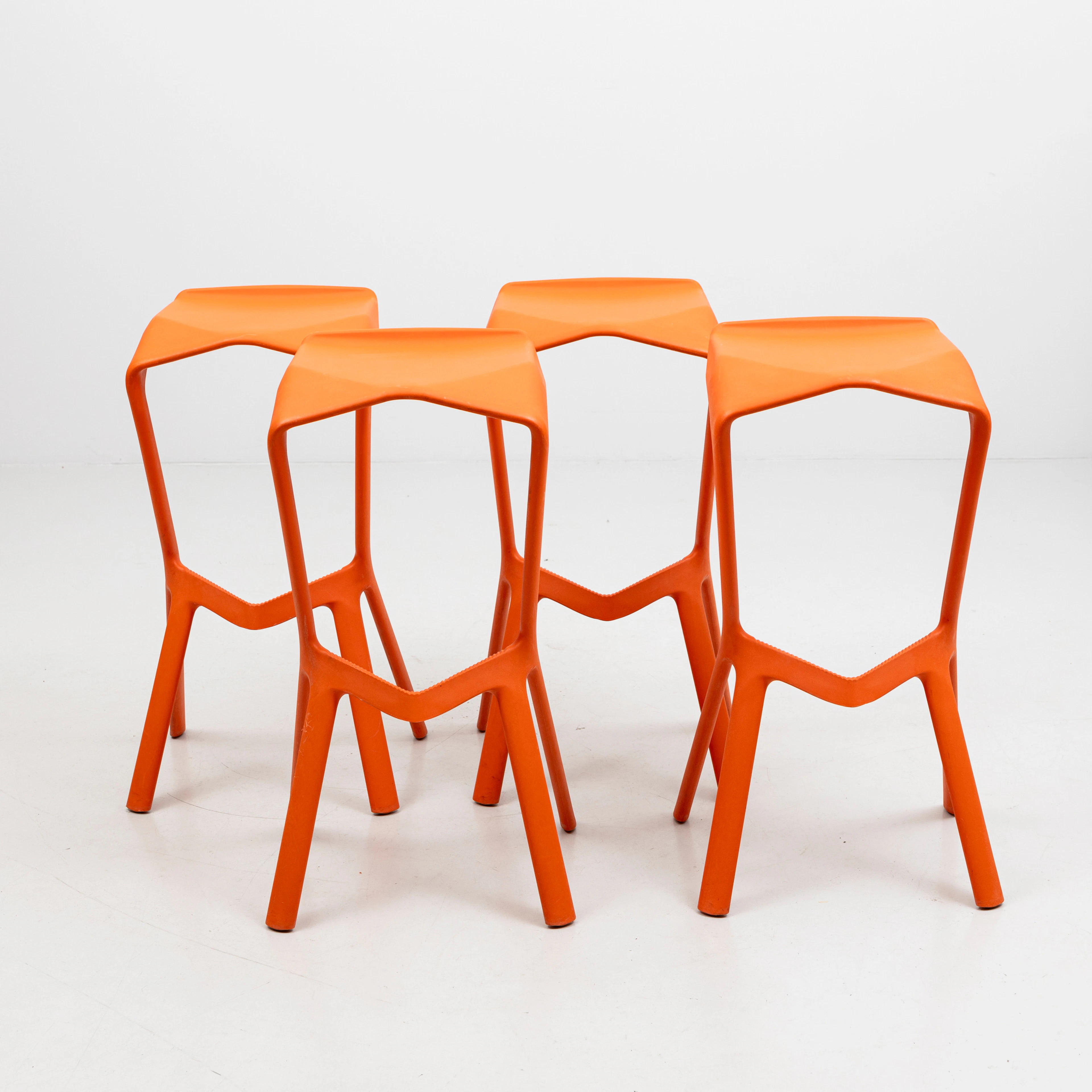 KONSTANTIN GRCIC. Barstolar, 4 st, "Miura", orange polypropelen, PLANK