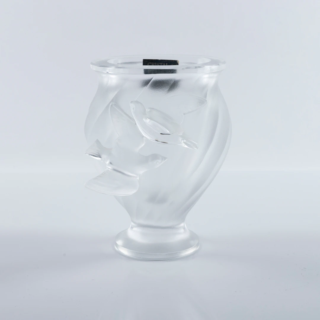 VAS, glas, signerad, Lalique.