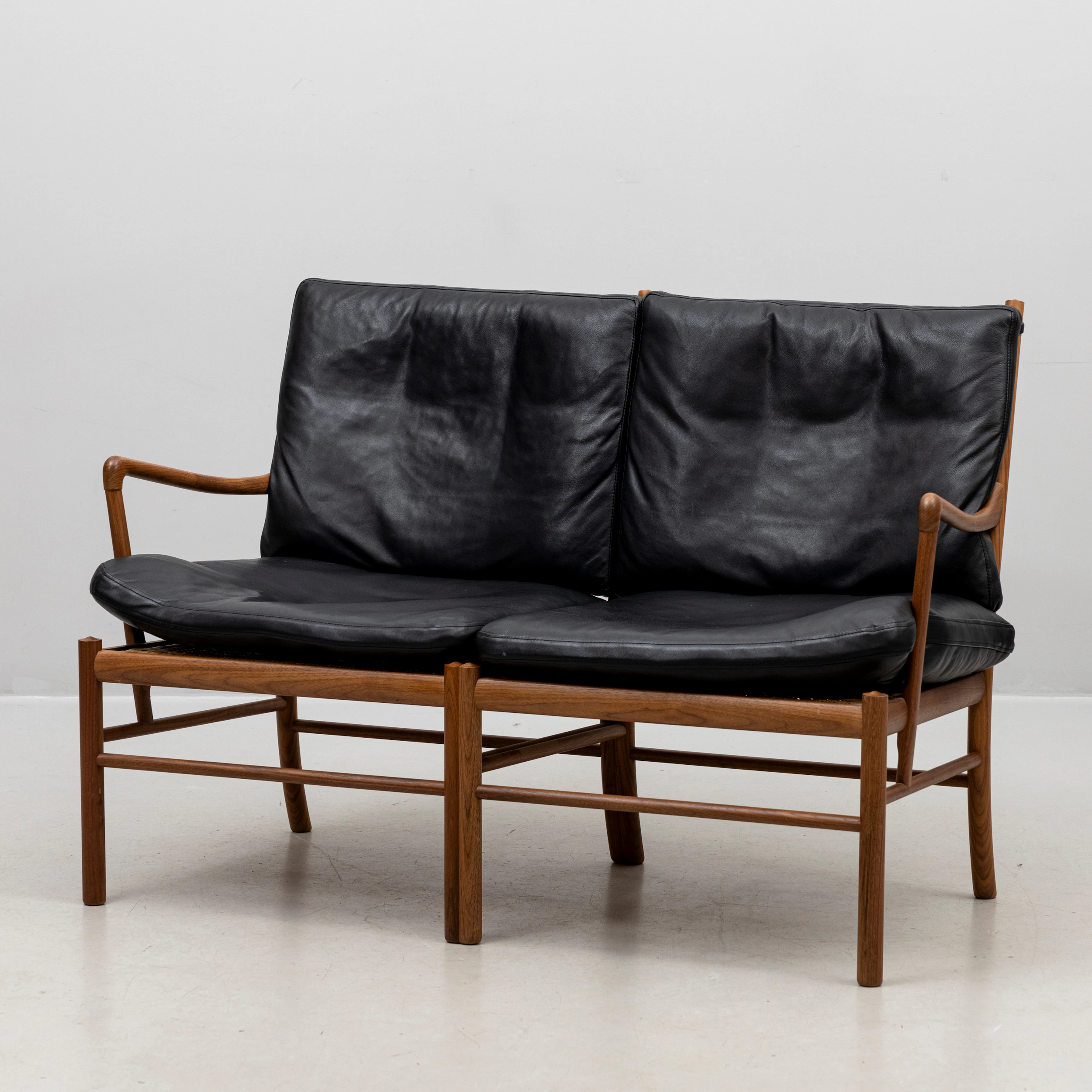 OLE WANSCHER. Soffa, "Colonial Sofa OW149-2", valnöt, skinnklädsel
