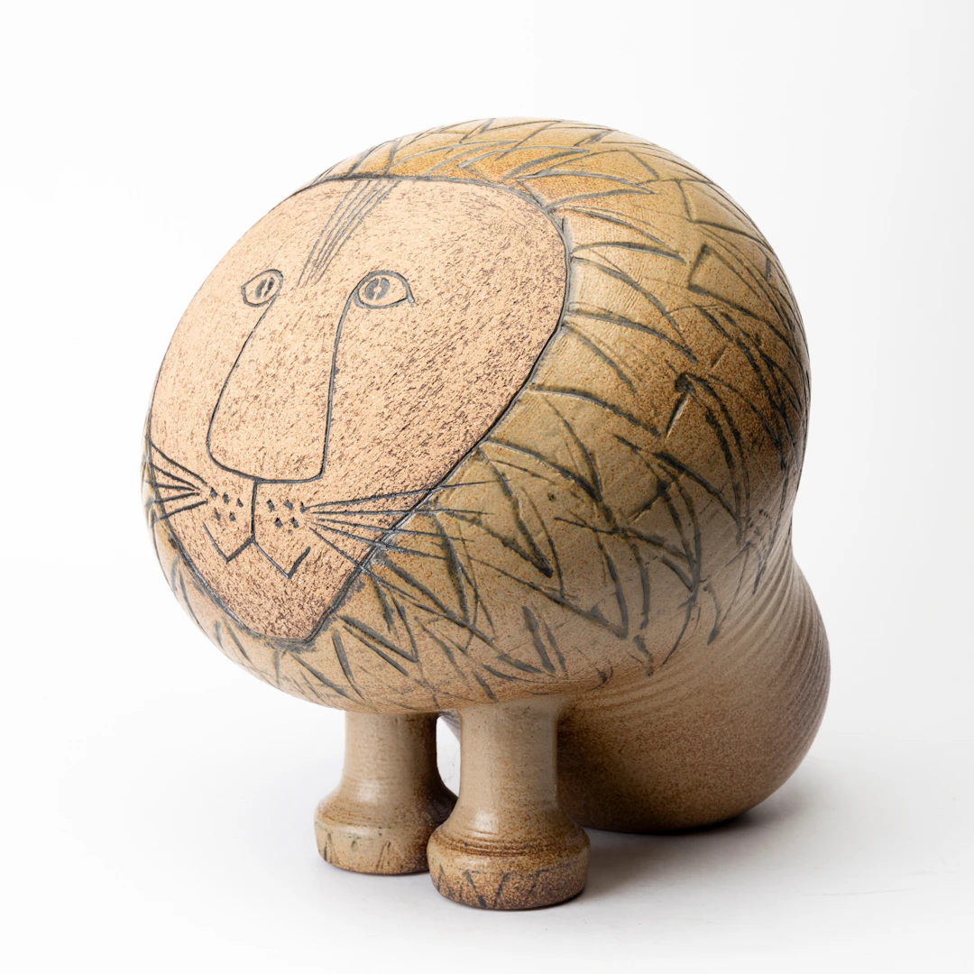LISA LARSON. Figurin, stengods, "Lejon", maxi ur serien "Afrika"