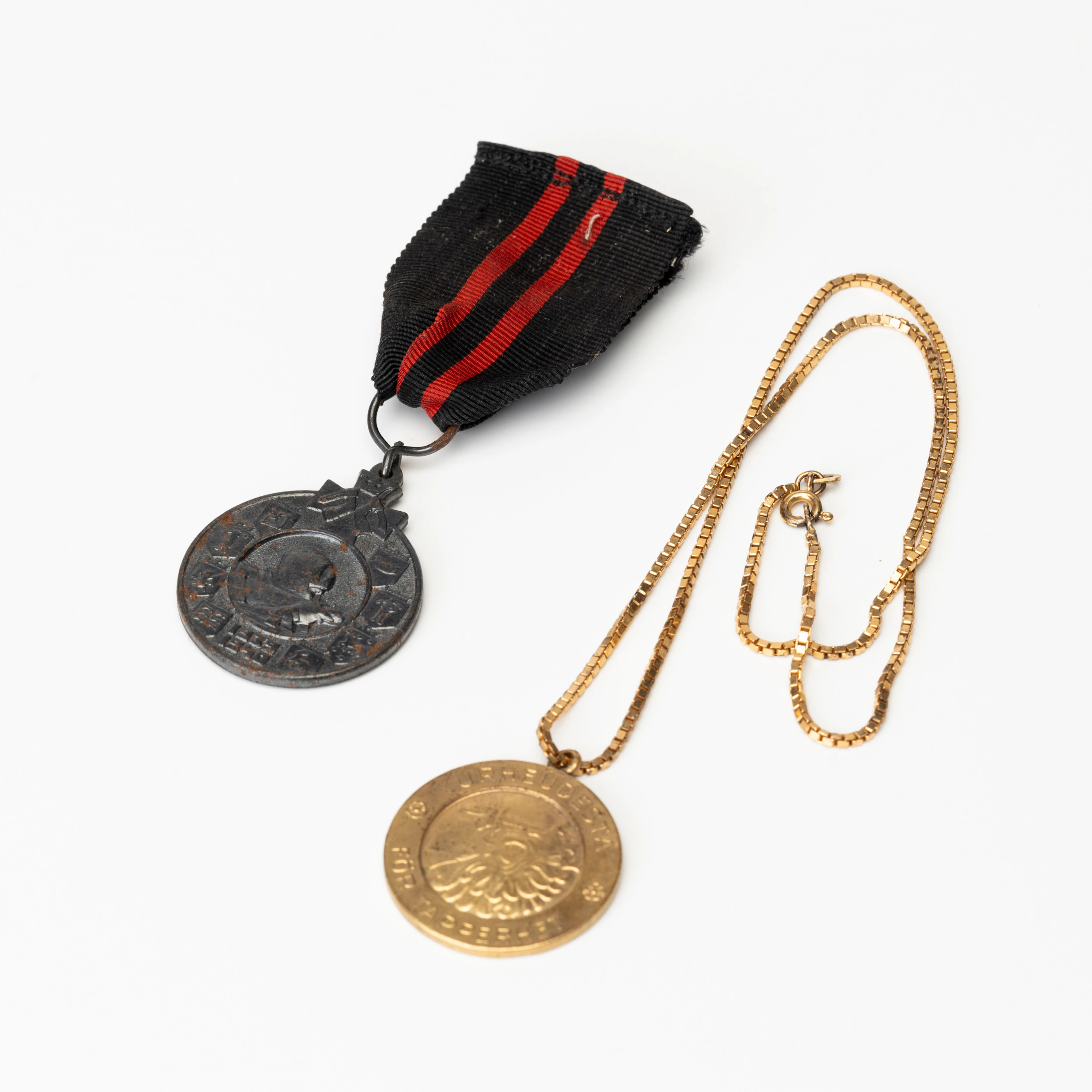 MEDALJER, 2 st, Finland, Finska Vinterkriget resp. Tapperhetsmedalj, 1940-tal.
