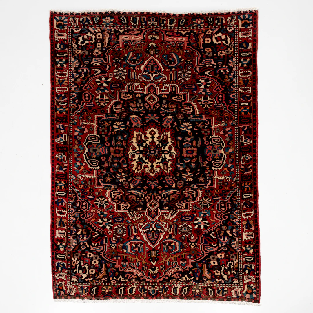 MATTA, Bakhtiari, ca 295 x 197 cm.