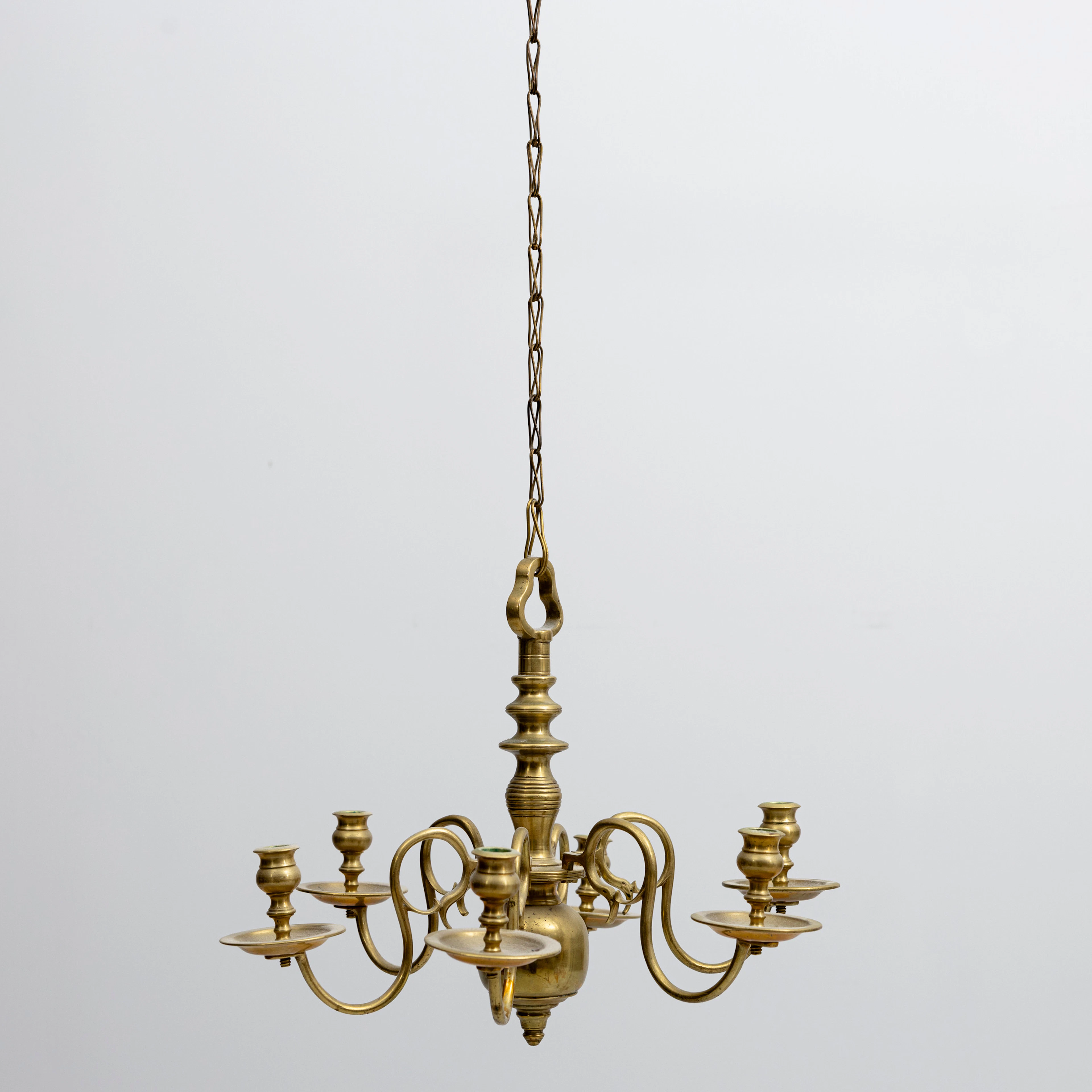 MALMKRONA, barockstil, 1900-talets första hälft. Höjd ca 30 cm.
