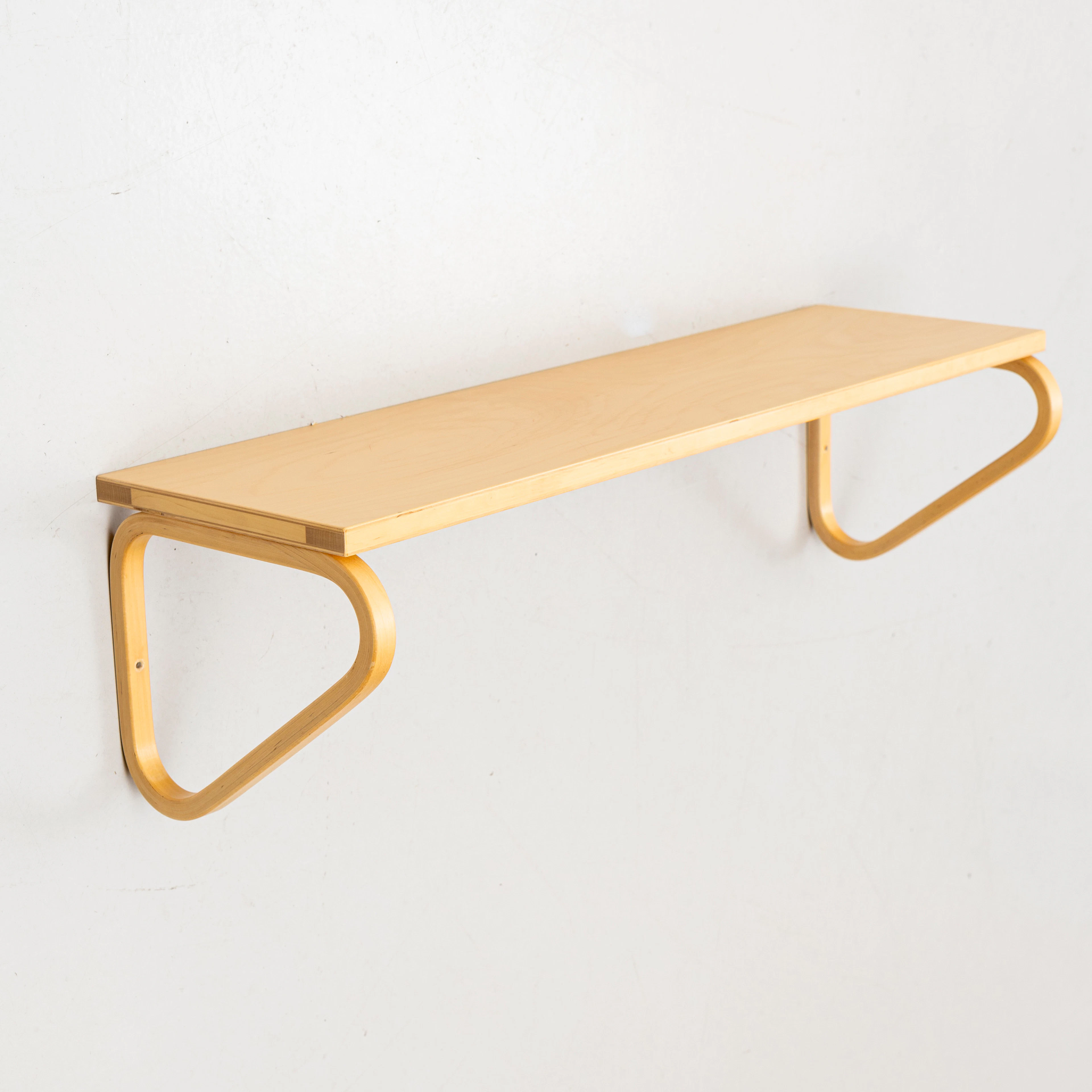 ALVAR AALTO. Hylla, modell 112B, Artek, Finland, 2000-tal.