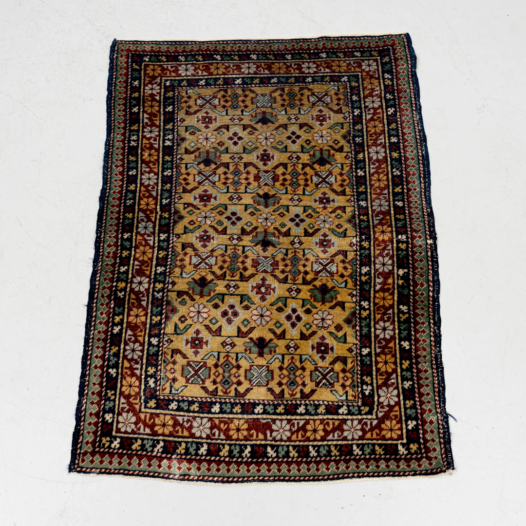 MATTA, orientalisk, ca 103 x 76 cm.