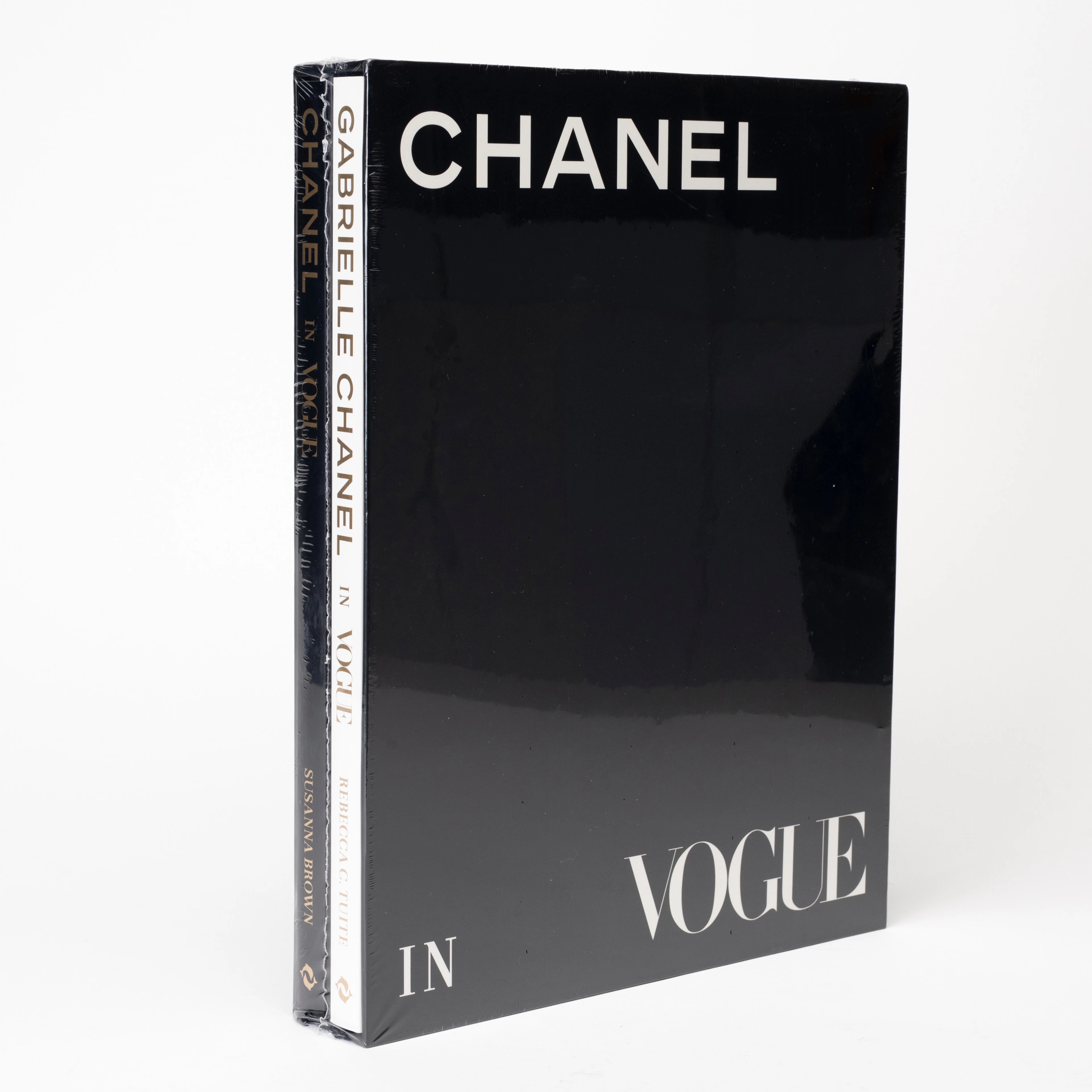 "CHANEL IN VOGUE", 2 volymer, Rebecca C Tuiti & Susanna Brown, Thames